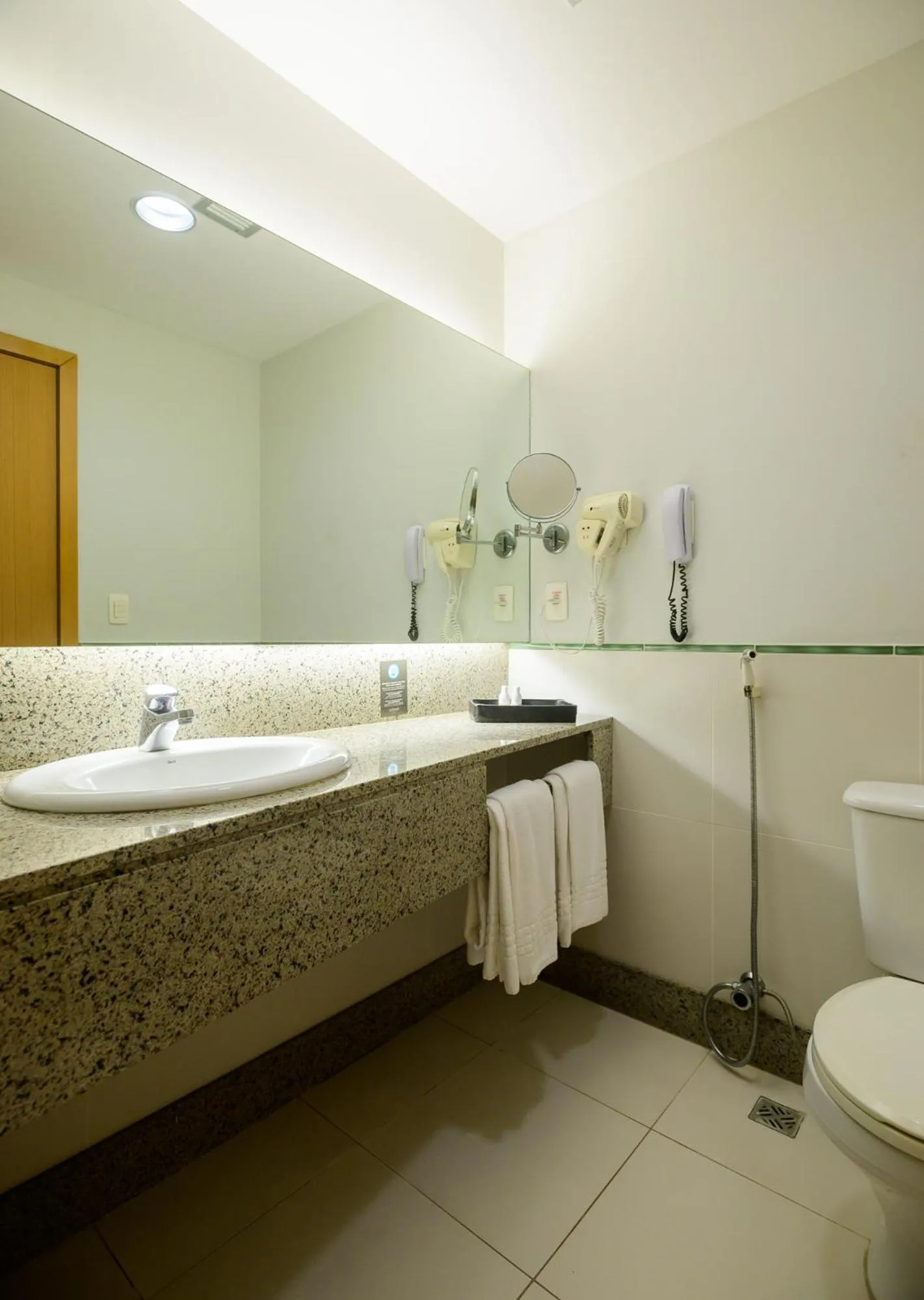 Bathroom in Hotel Luzeiros São Luis