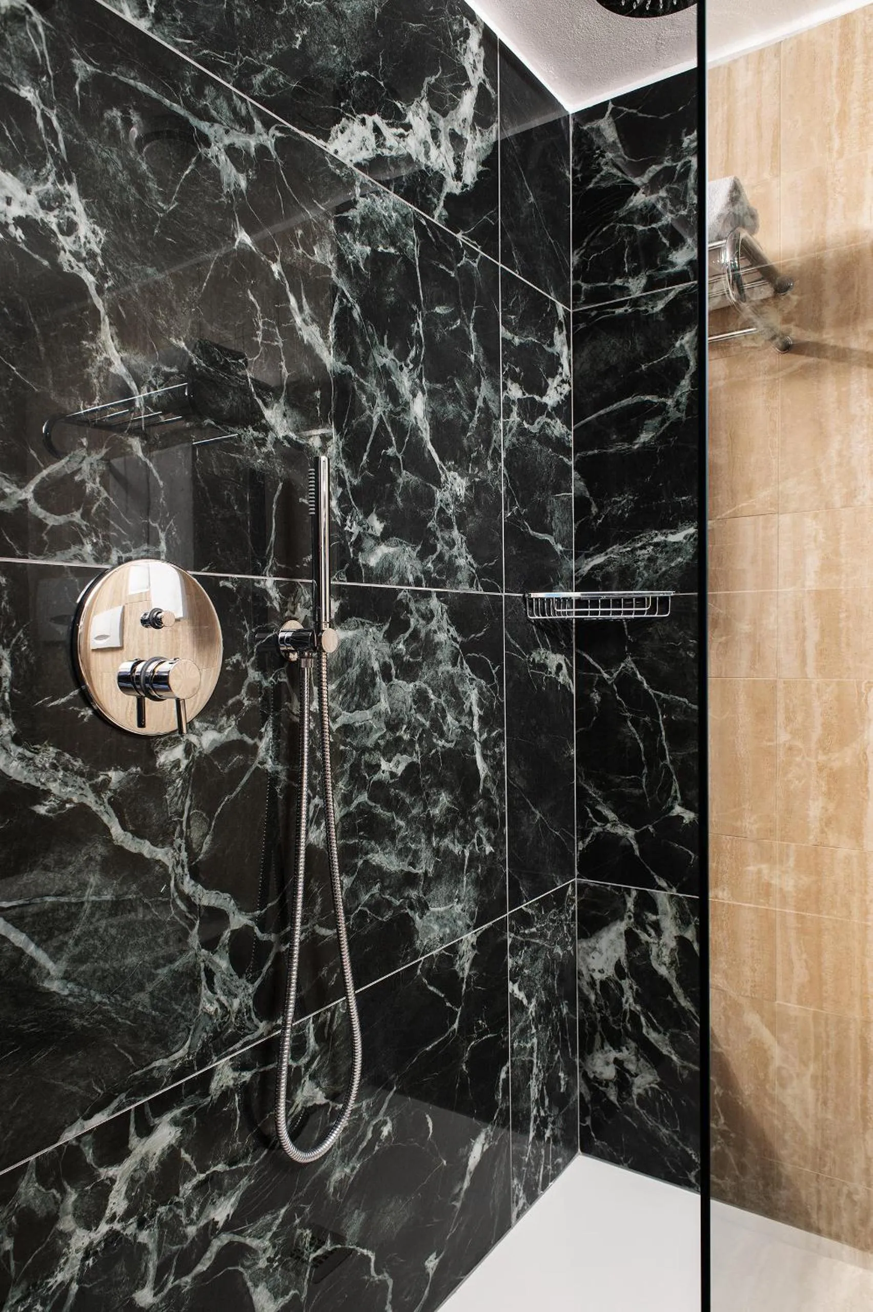 Shower in Santa Barbara Hotel