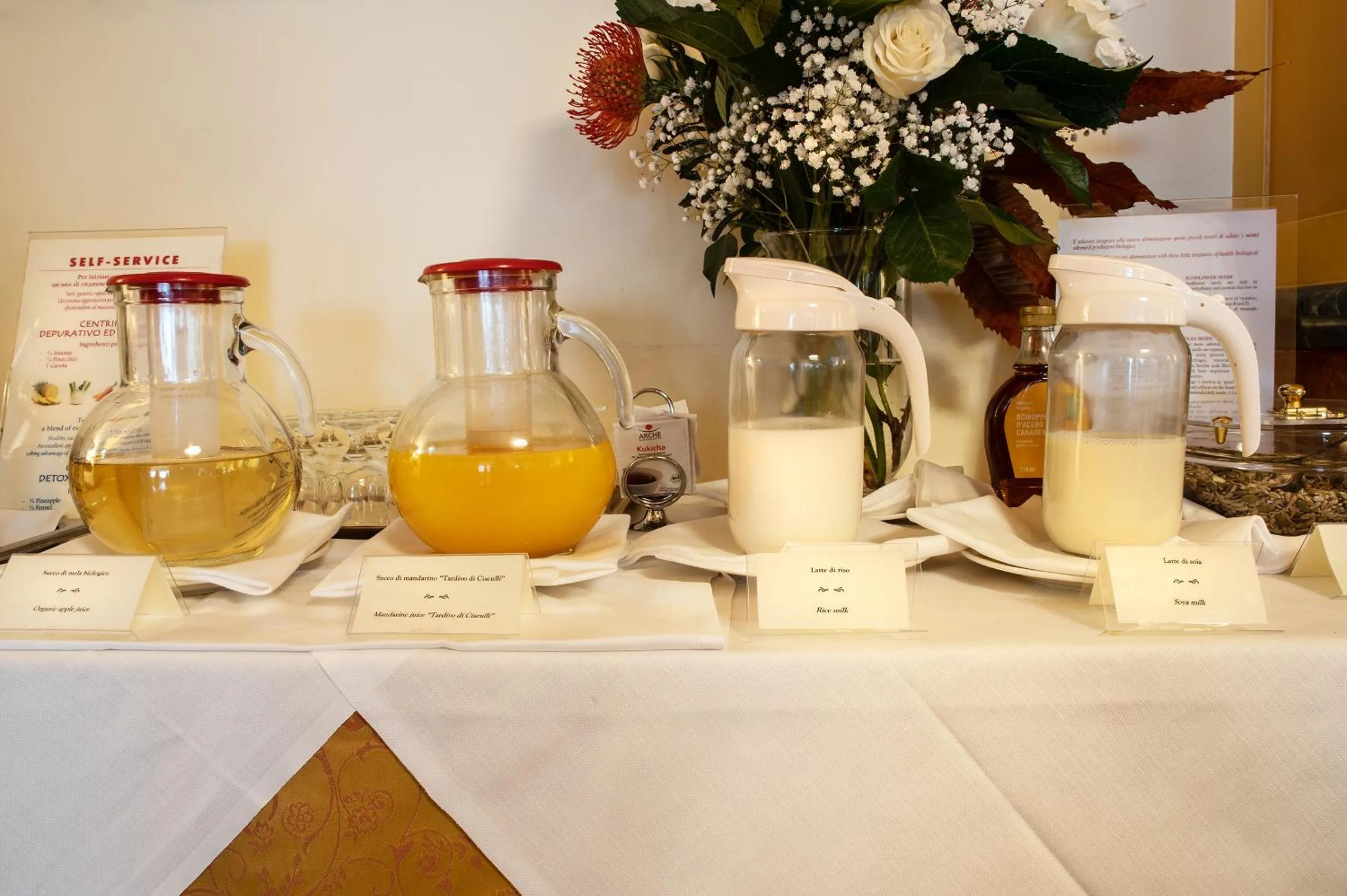 Drinks in Santa Barbara Hotel