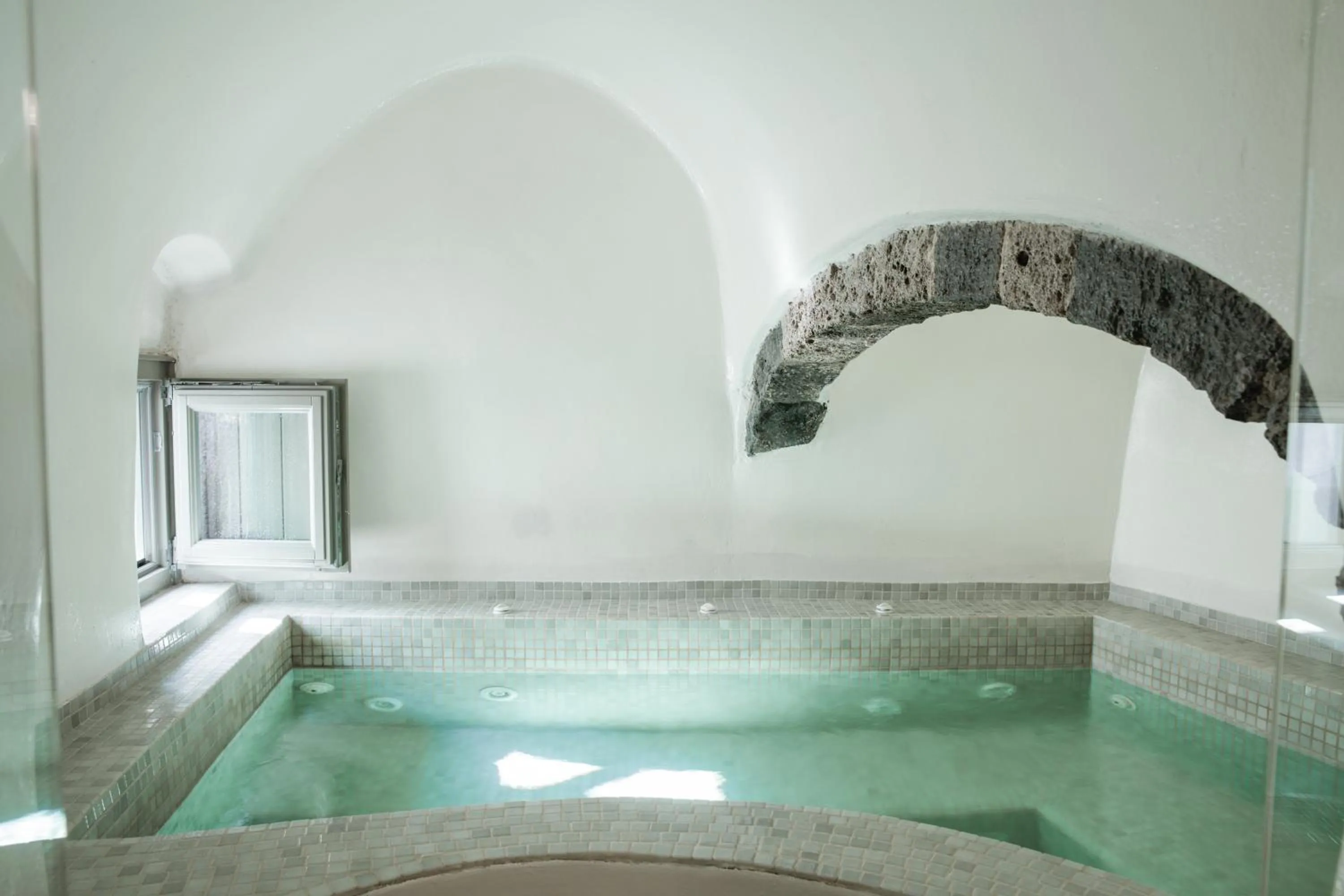 Hot Tub in Aperto Suites - Adults Only