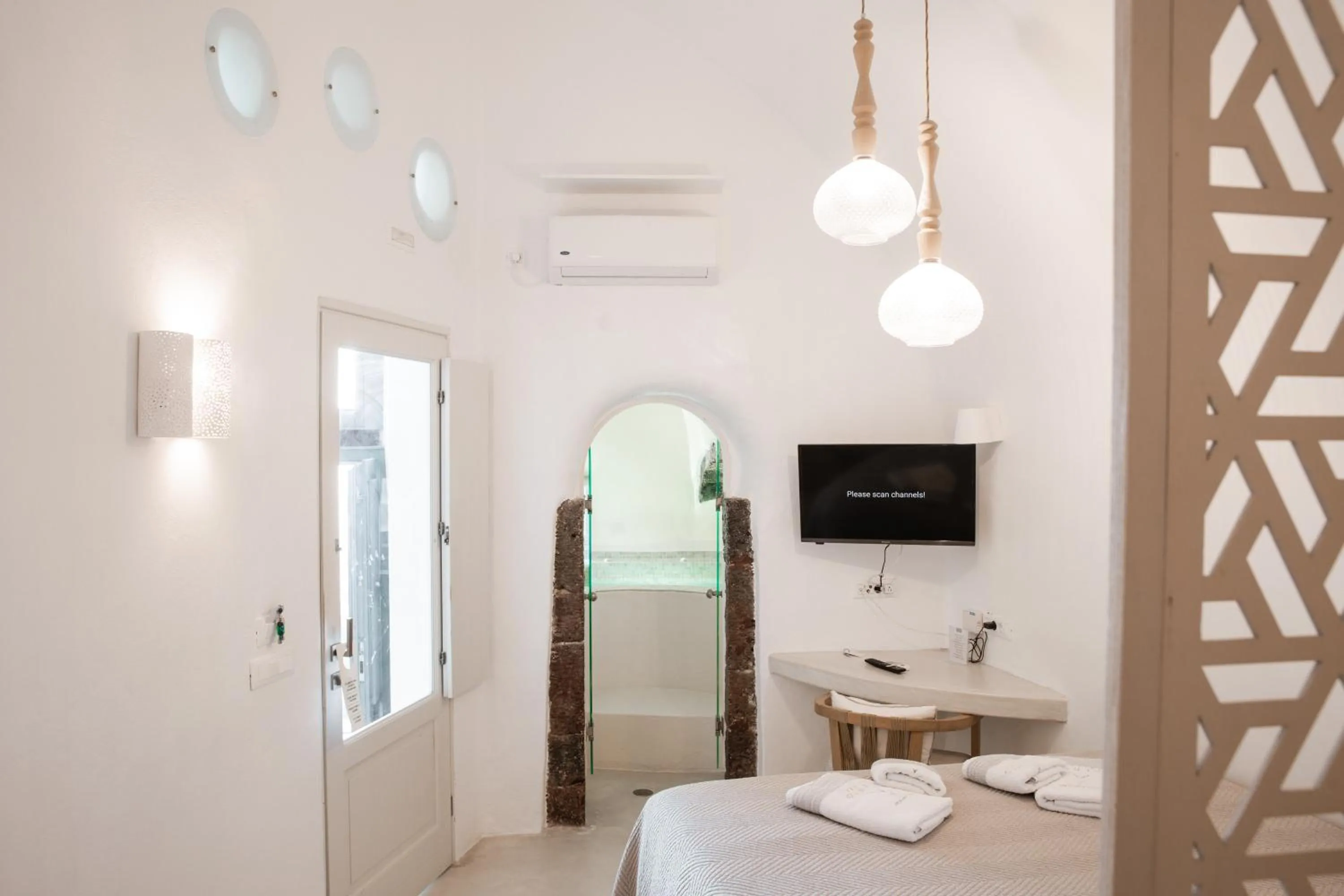 Bedroom, Bed in Aperto Suites - Adults Only