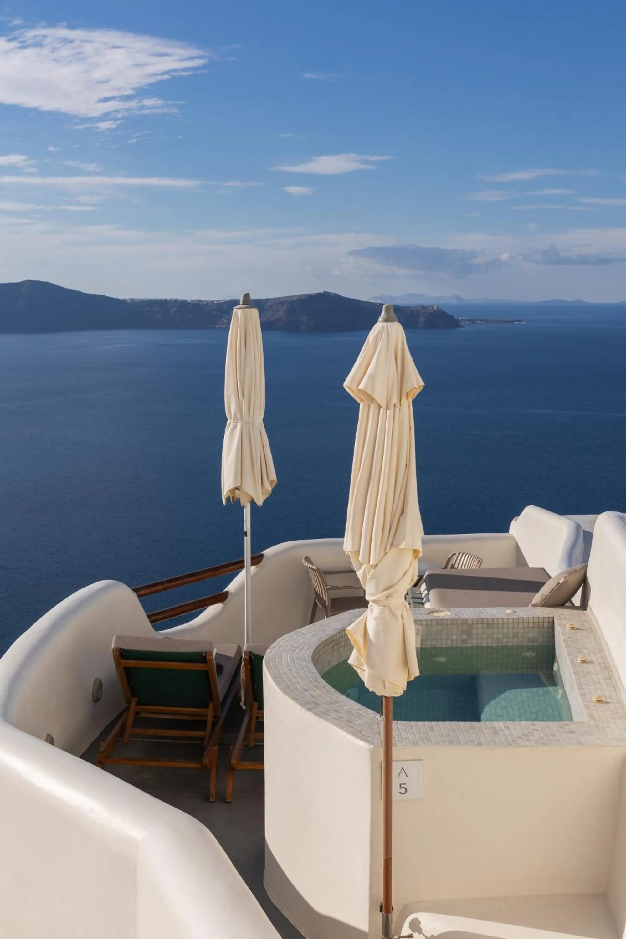 Natural landscape in Aperto Suites - Adults Only