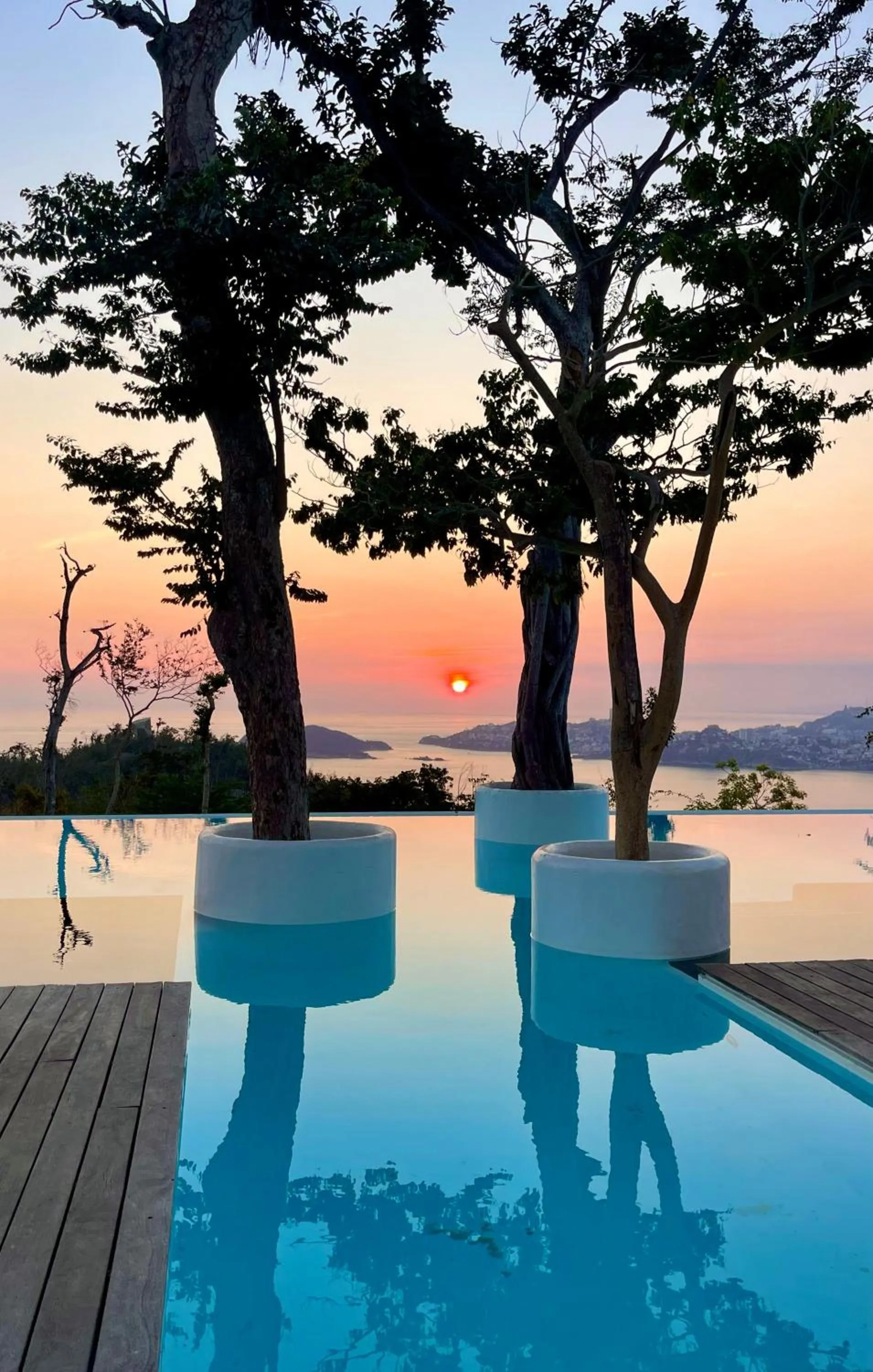 Mountain view in Encanto Acapulco