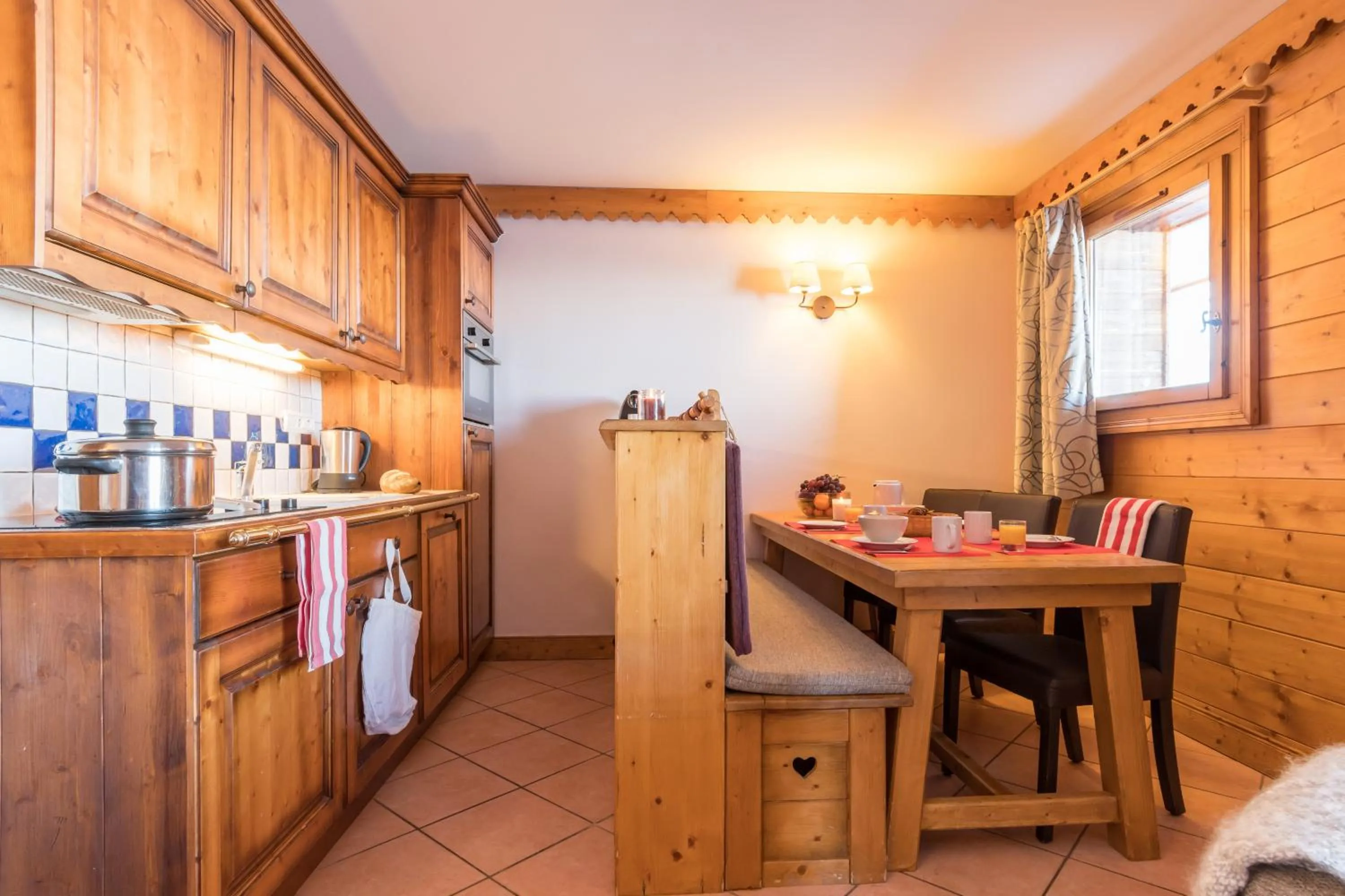 Kitchen or kitchenette in Résidence Pierre & Vacances Premium Les Hauts Bois