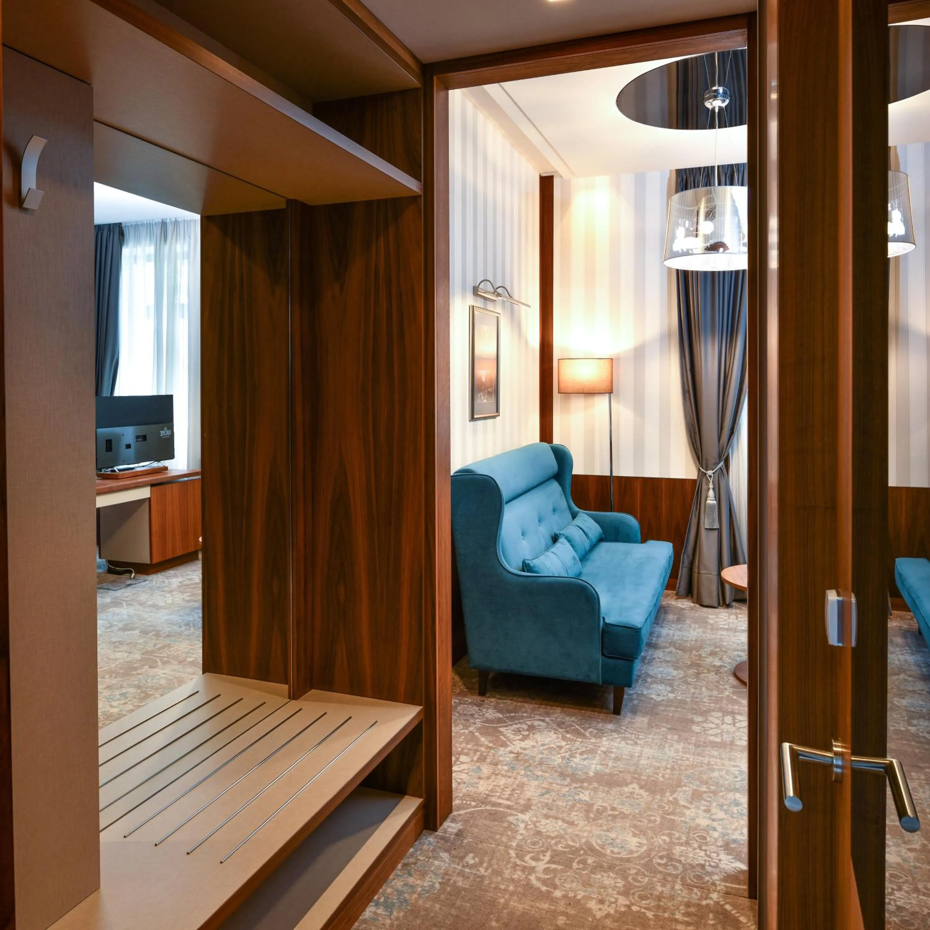 View (from property/room), Bed in Heritage Hotel Krone