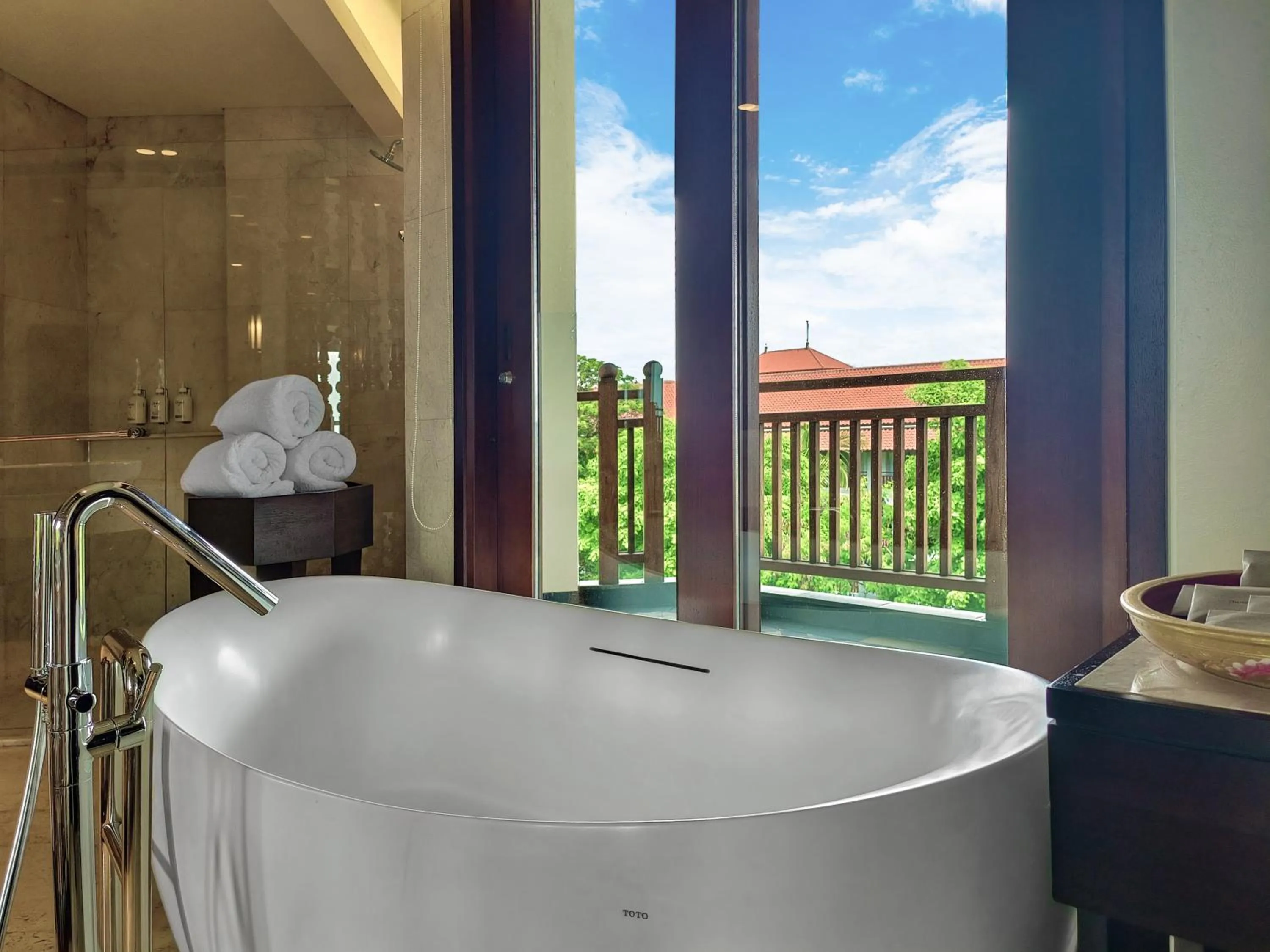Bath in Holiday Inn Resort Bali Nusa Dua by IHG