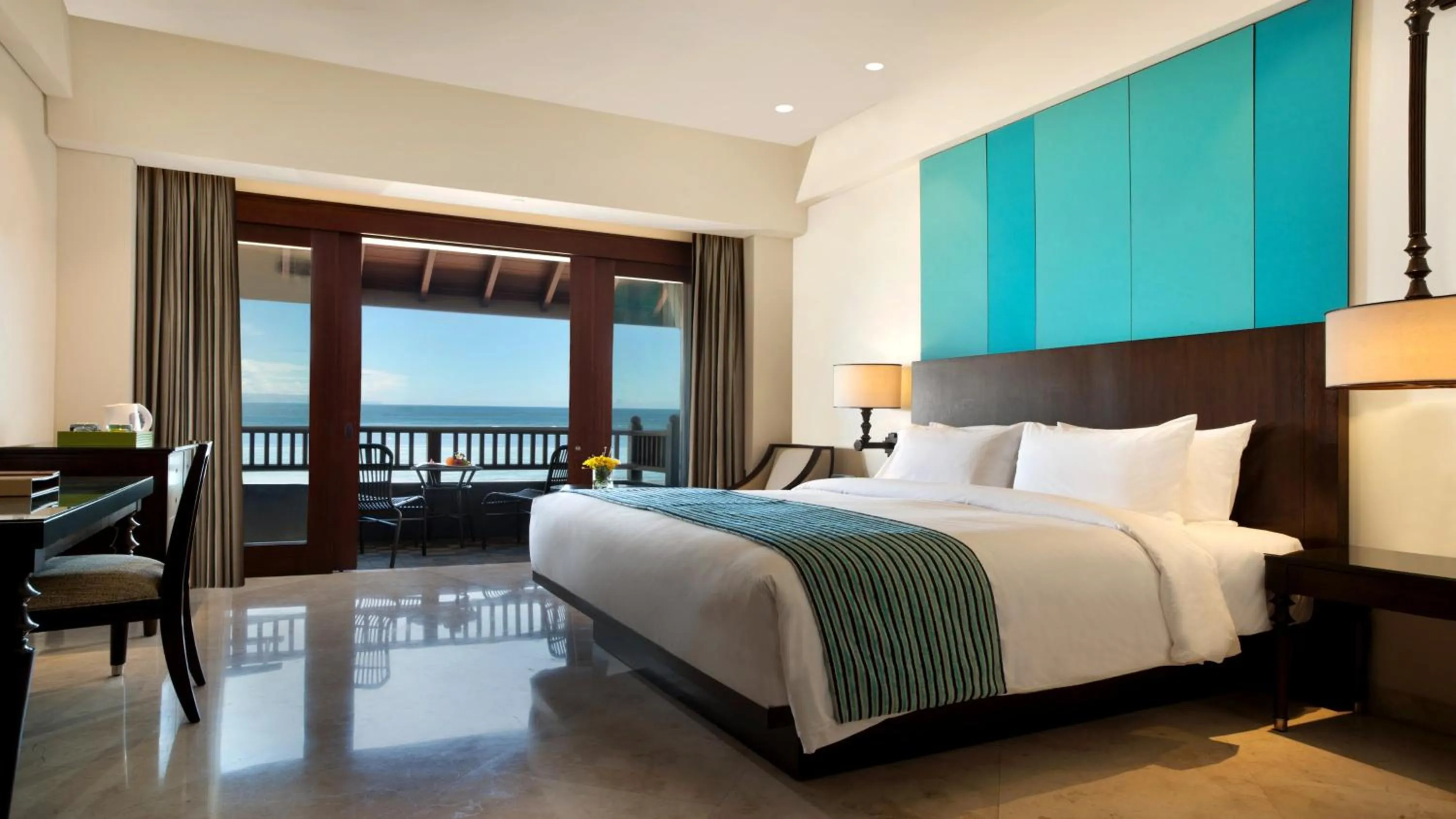 Photo of the whole room, Bed in Holiday Inn Resort Bali Nusa Dua by IHG