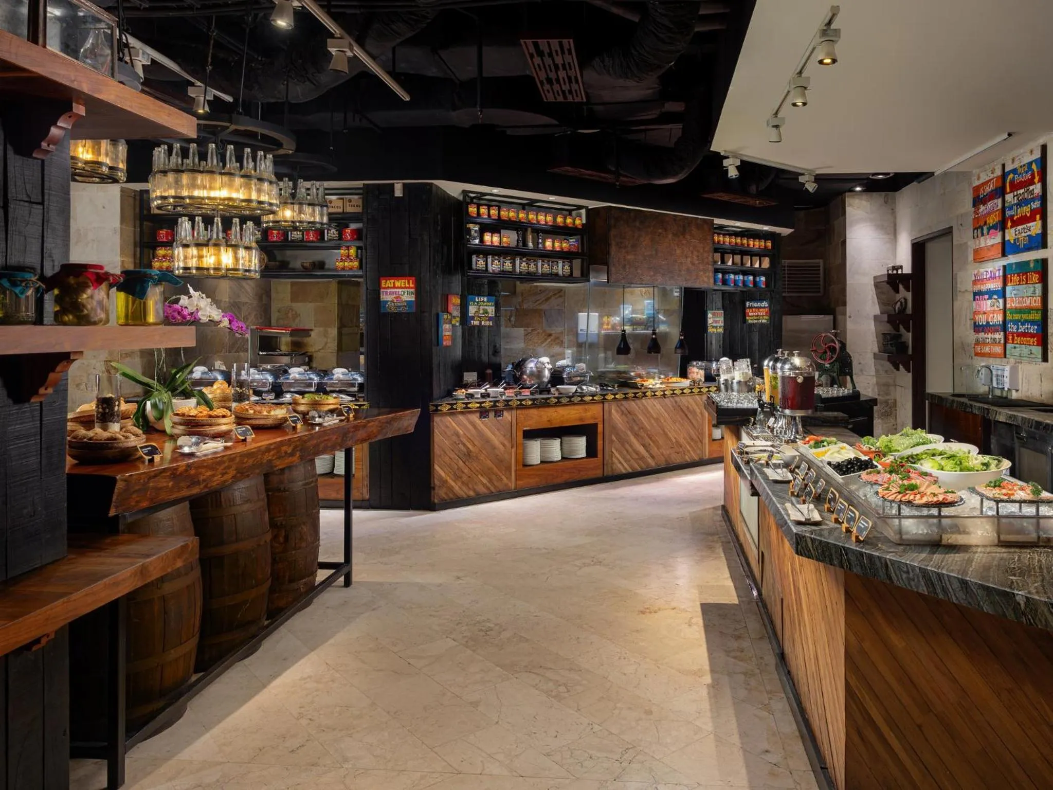 Restaurant/places to eat in Holiday Inn Resort Bali Nusa Dua by IHG