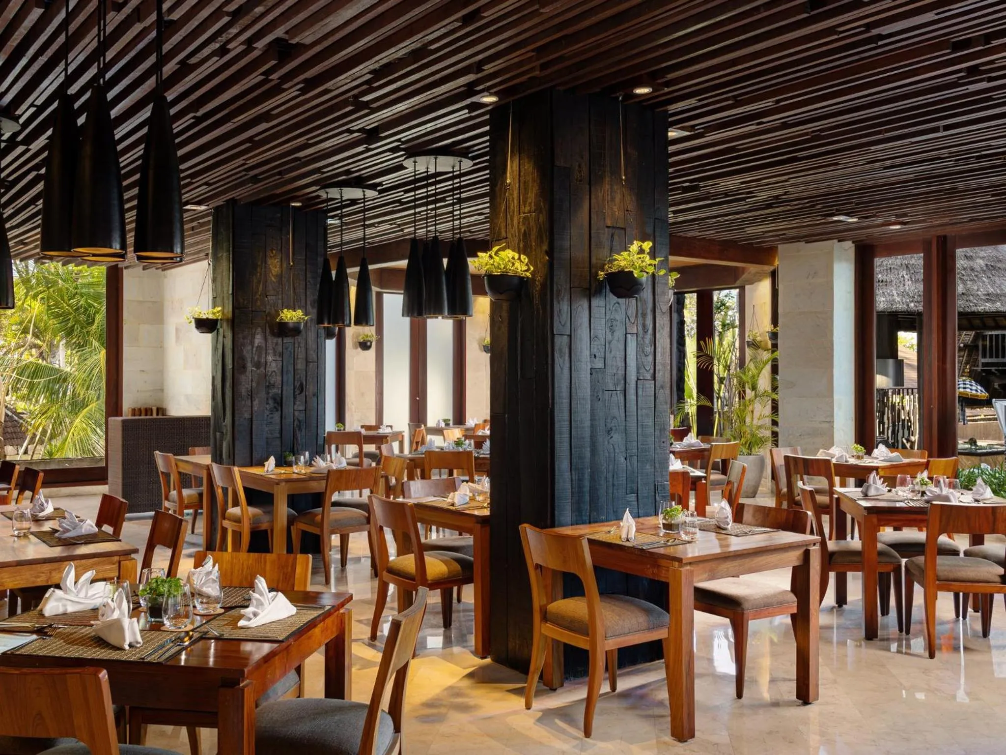 Restaurant/places to eat in Holiday Inn Resort Bali Nusa Dua by IHG