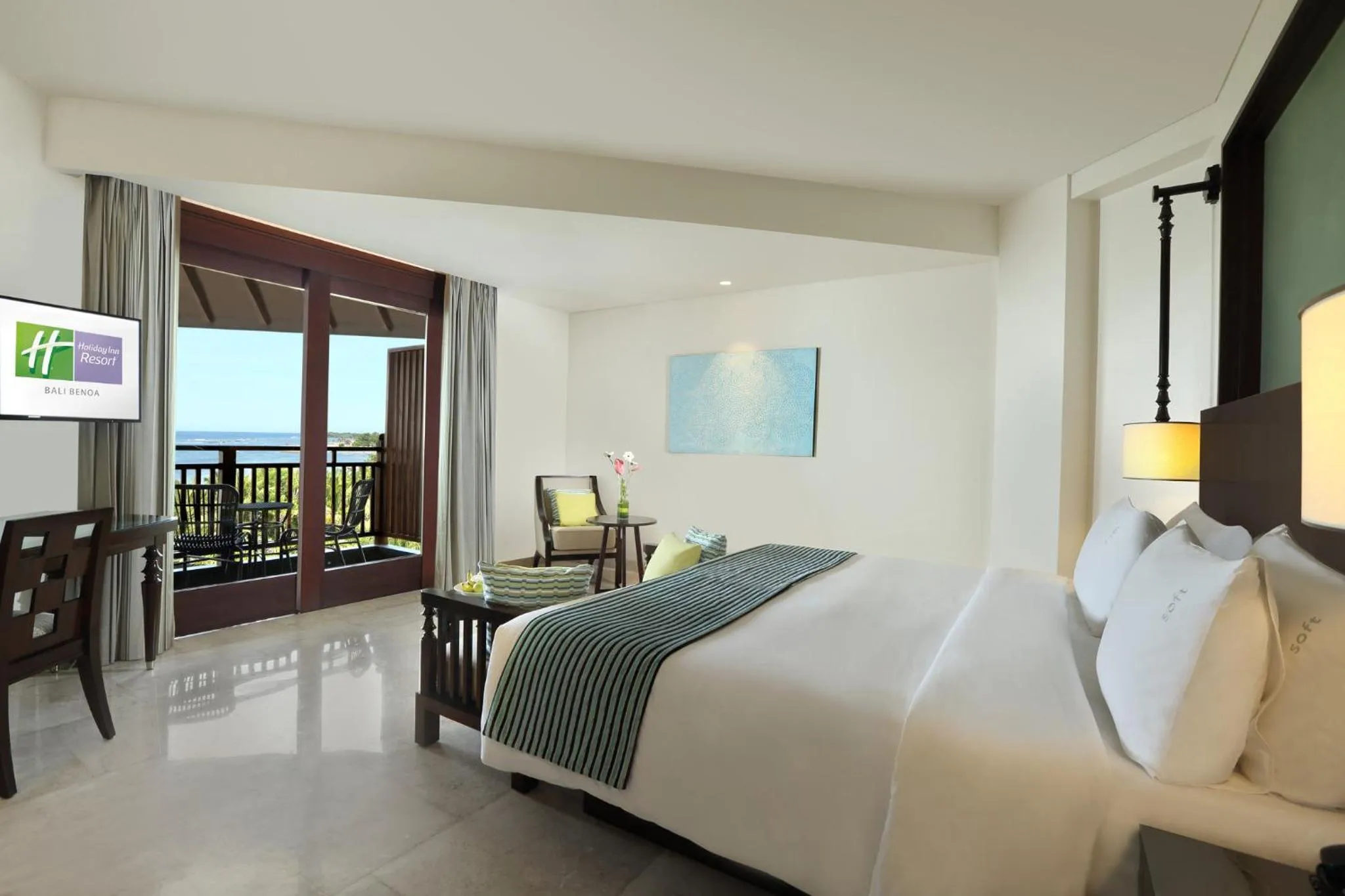 Photo of the whole room, Bed in Holiday Inn Resort Bali Nusa Dua by IHG
