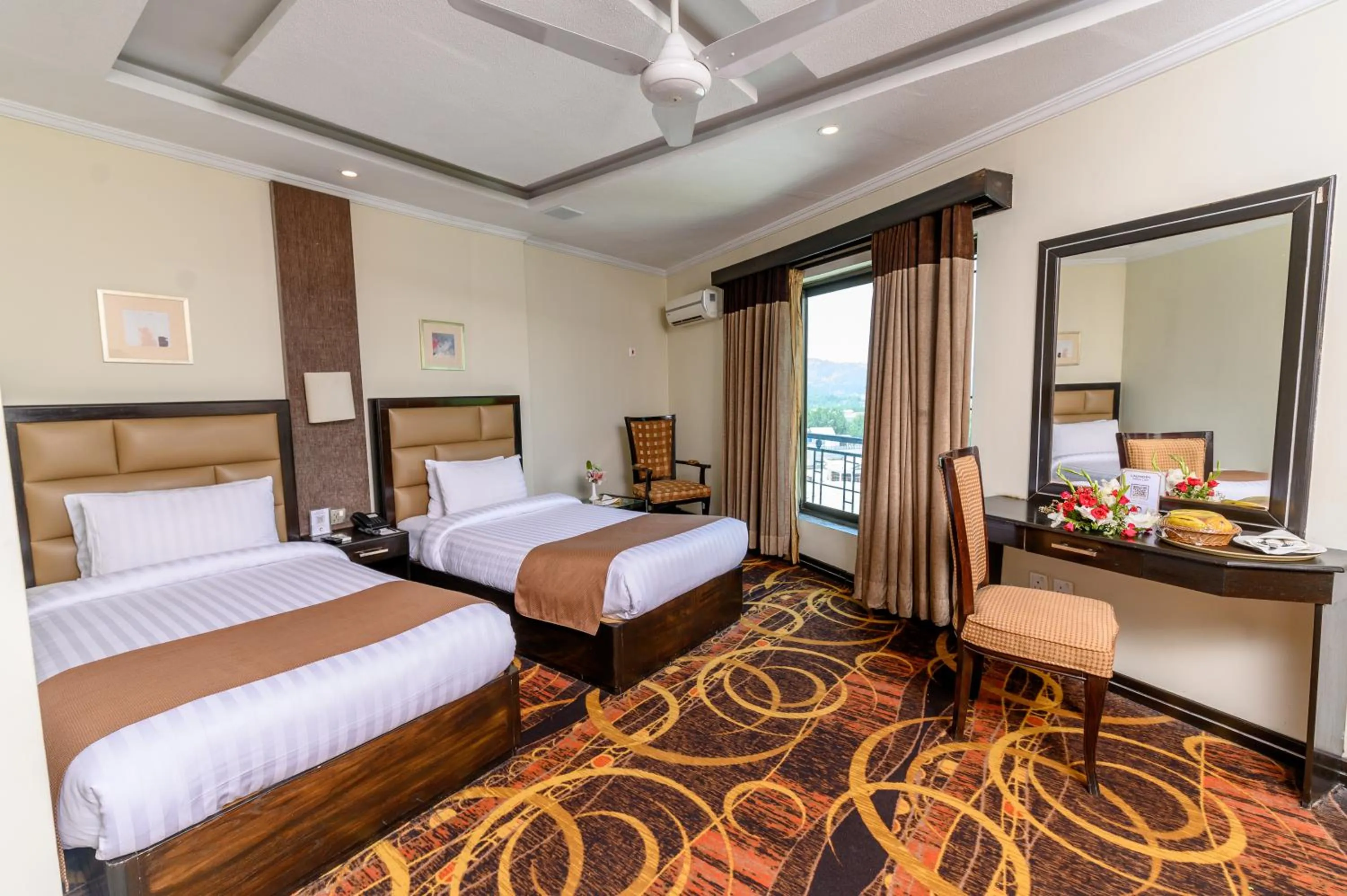 Bedroom, Bed in Hotel One Abbottabad