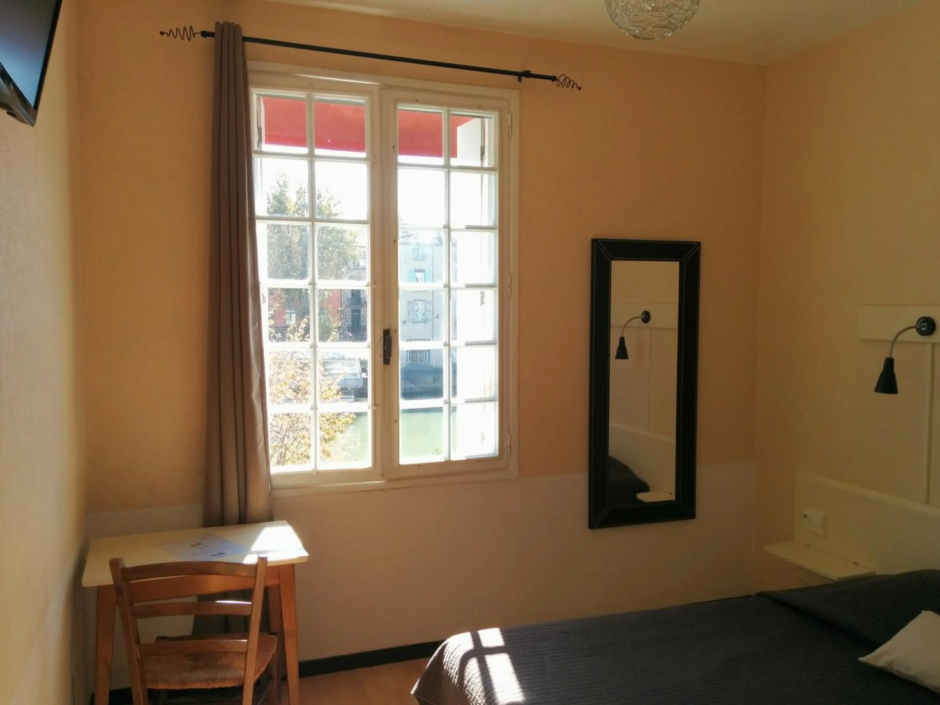 Bedroom in Hotel Araur