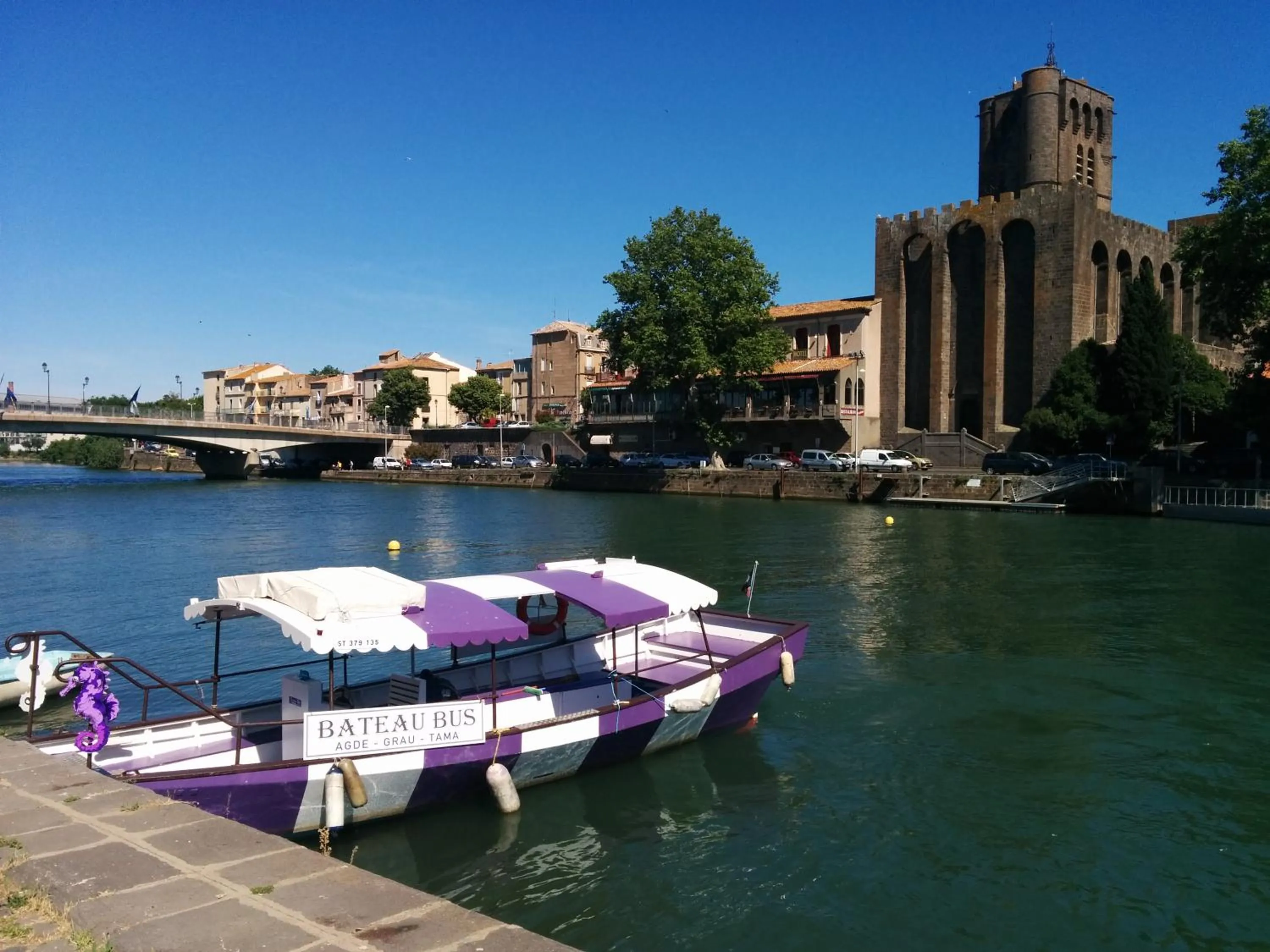 Nearby landmark in Hotel Araur