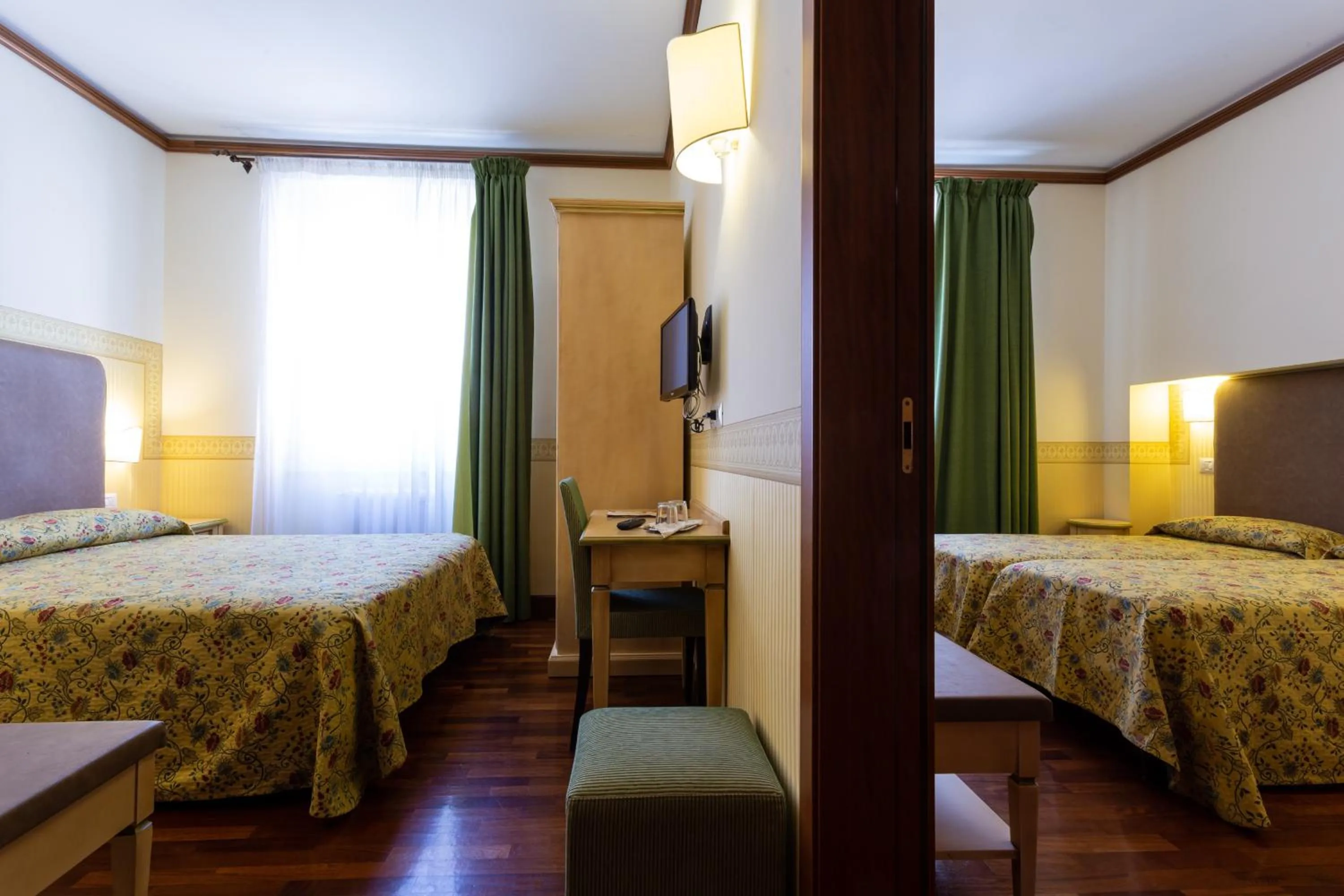 Bedroom, Bed in Albergo Il Cacciatore