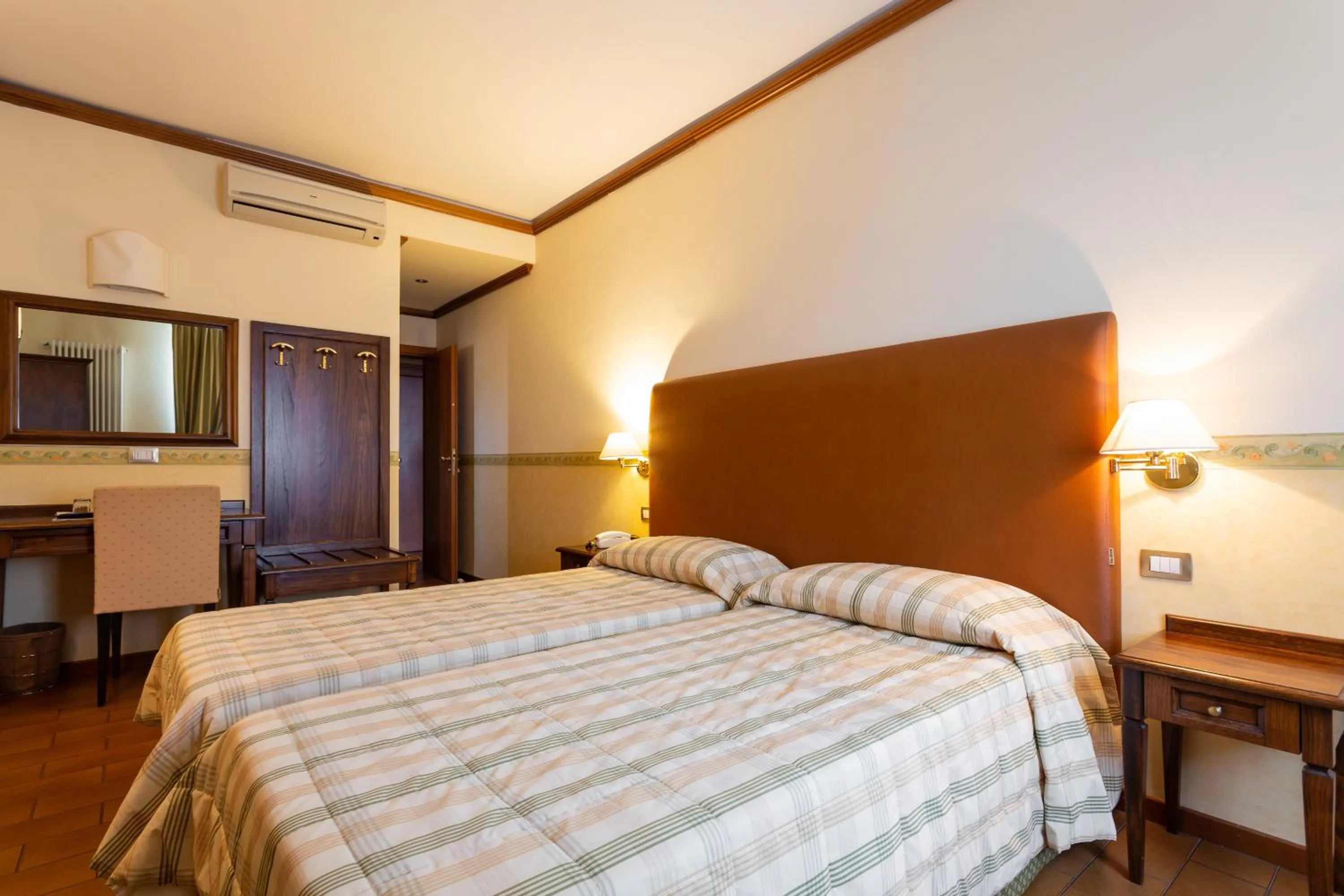 Bedroom, Bed in Albergo Il Cacciatore
