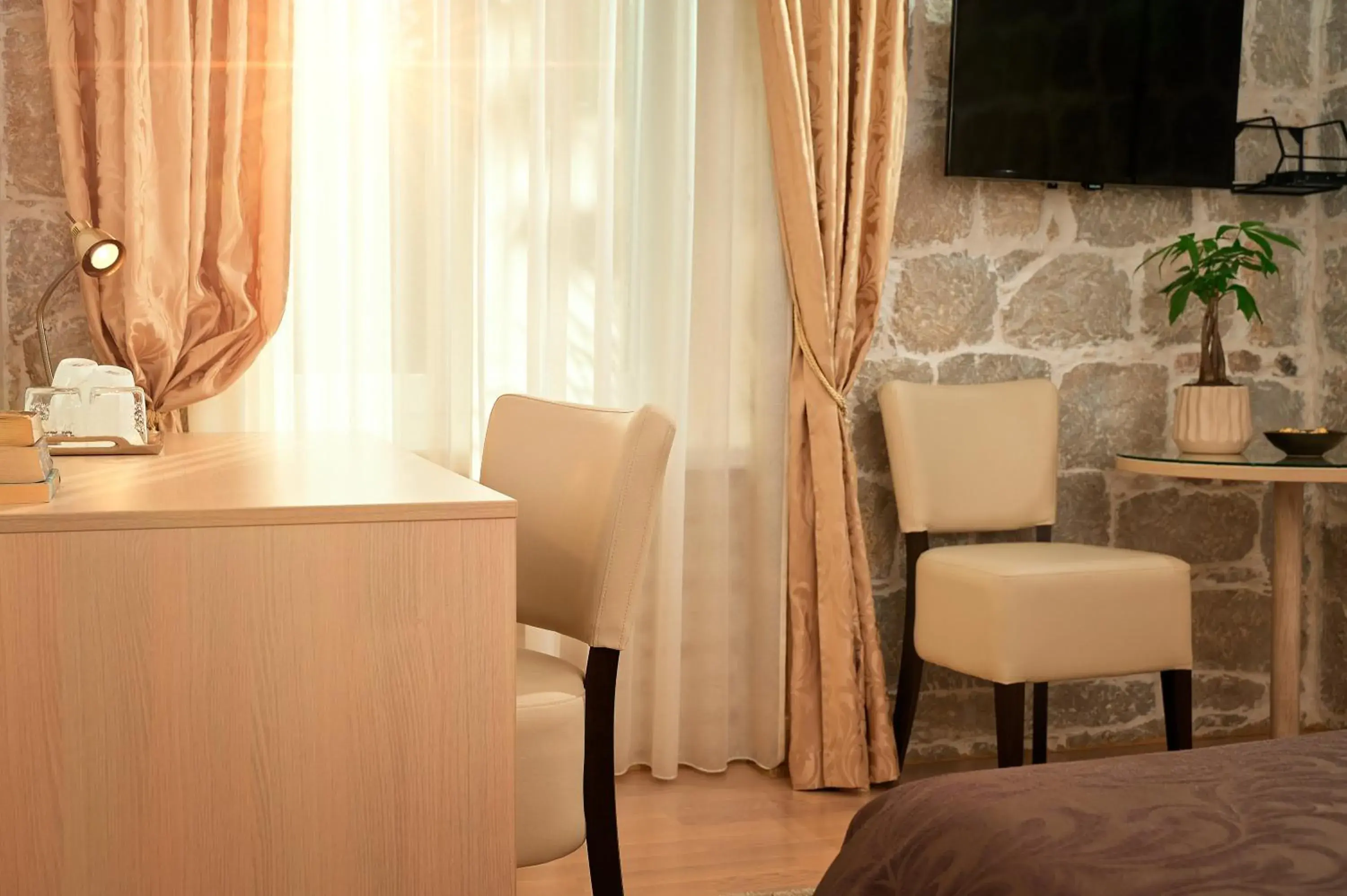 Standard Double or Twin Room in Lanterna Rooms Standard Double or Twin Room in Lanterna Rooms