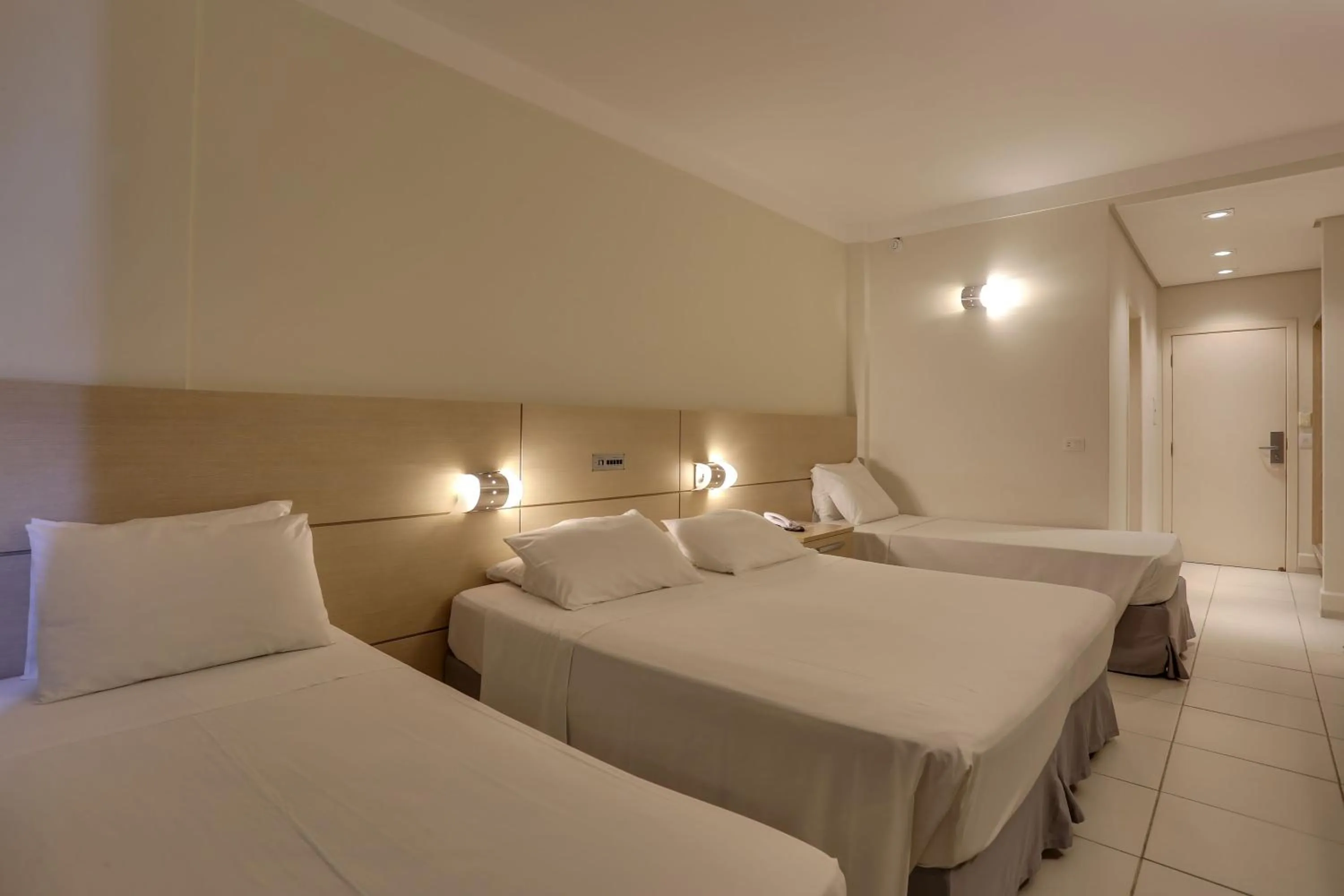 Bedroom, Bed in Hotel Porto Sol Ingleses