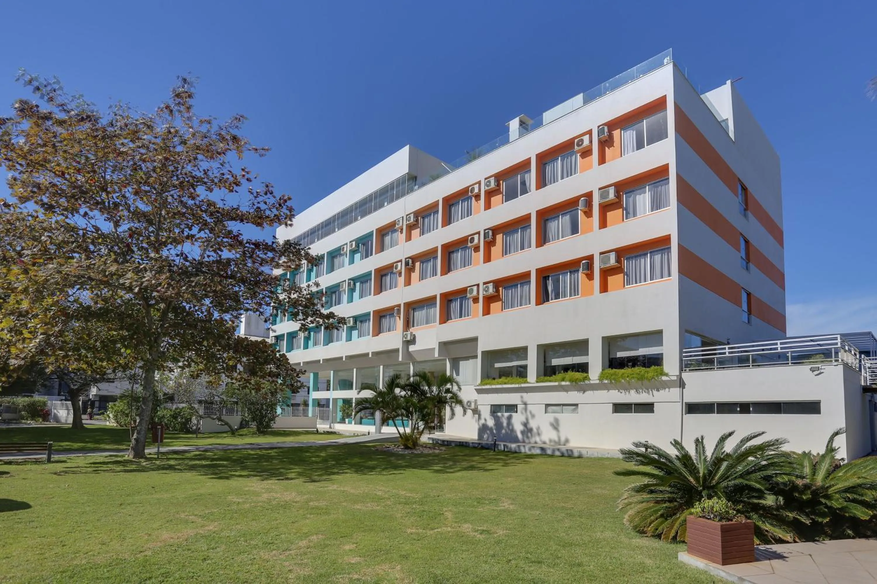 Property building in Hotel Porto Sol Ingleses
