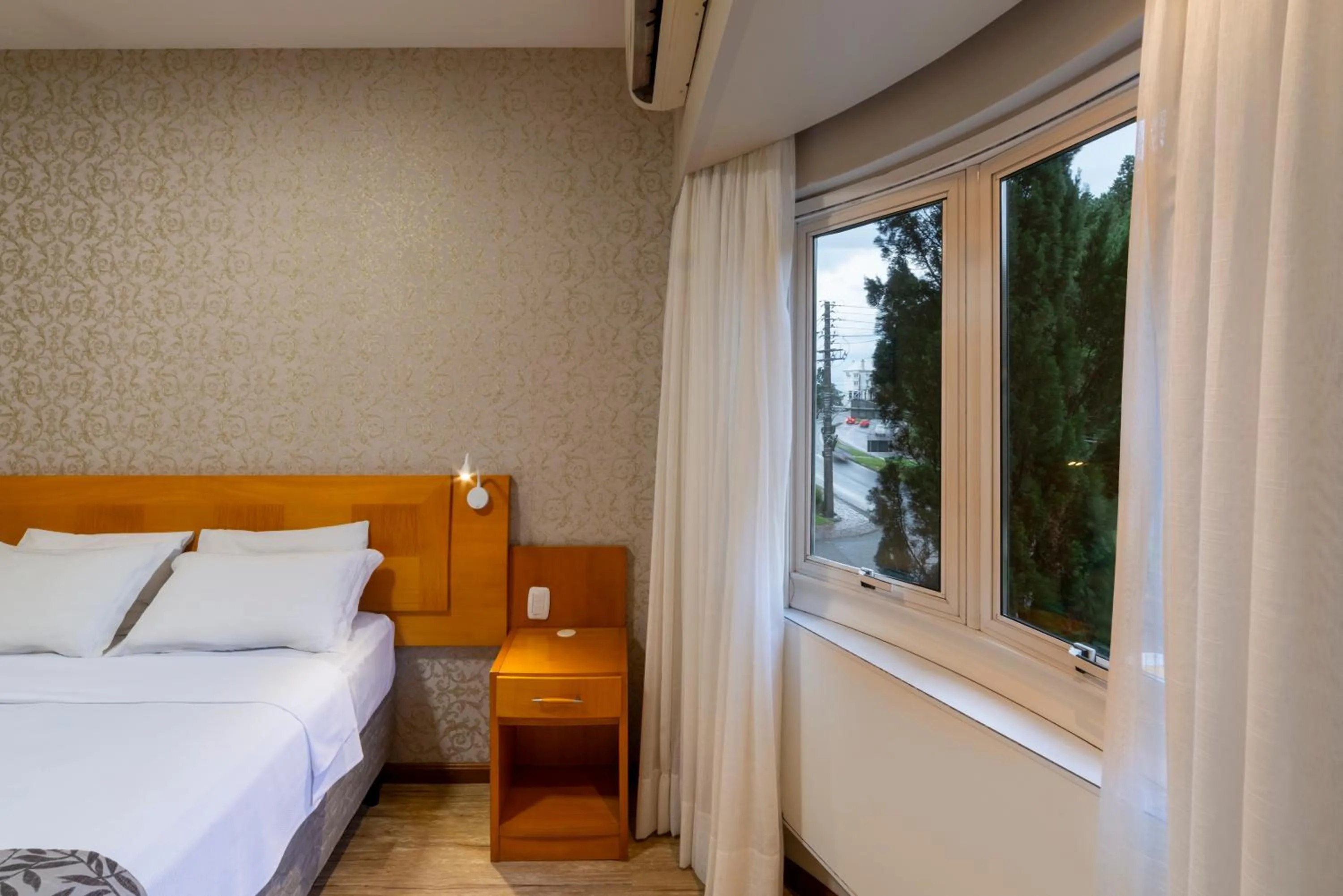 Bedroom, Bed in Hotel Laghetto Siena Gramado