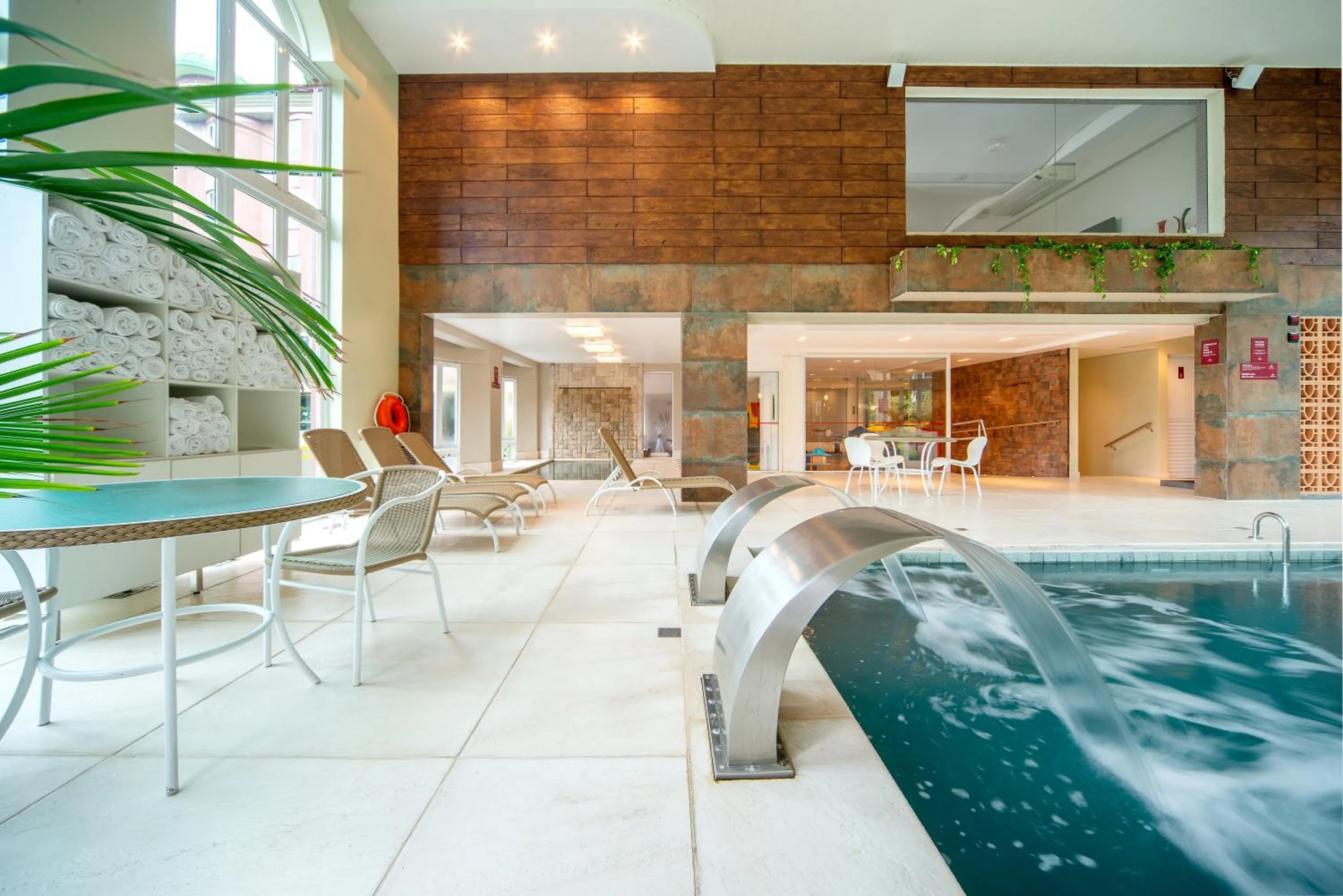 Pool view in Hotel Laghetto Siena Gramado