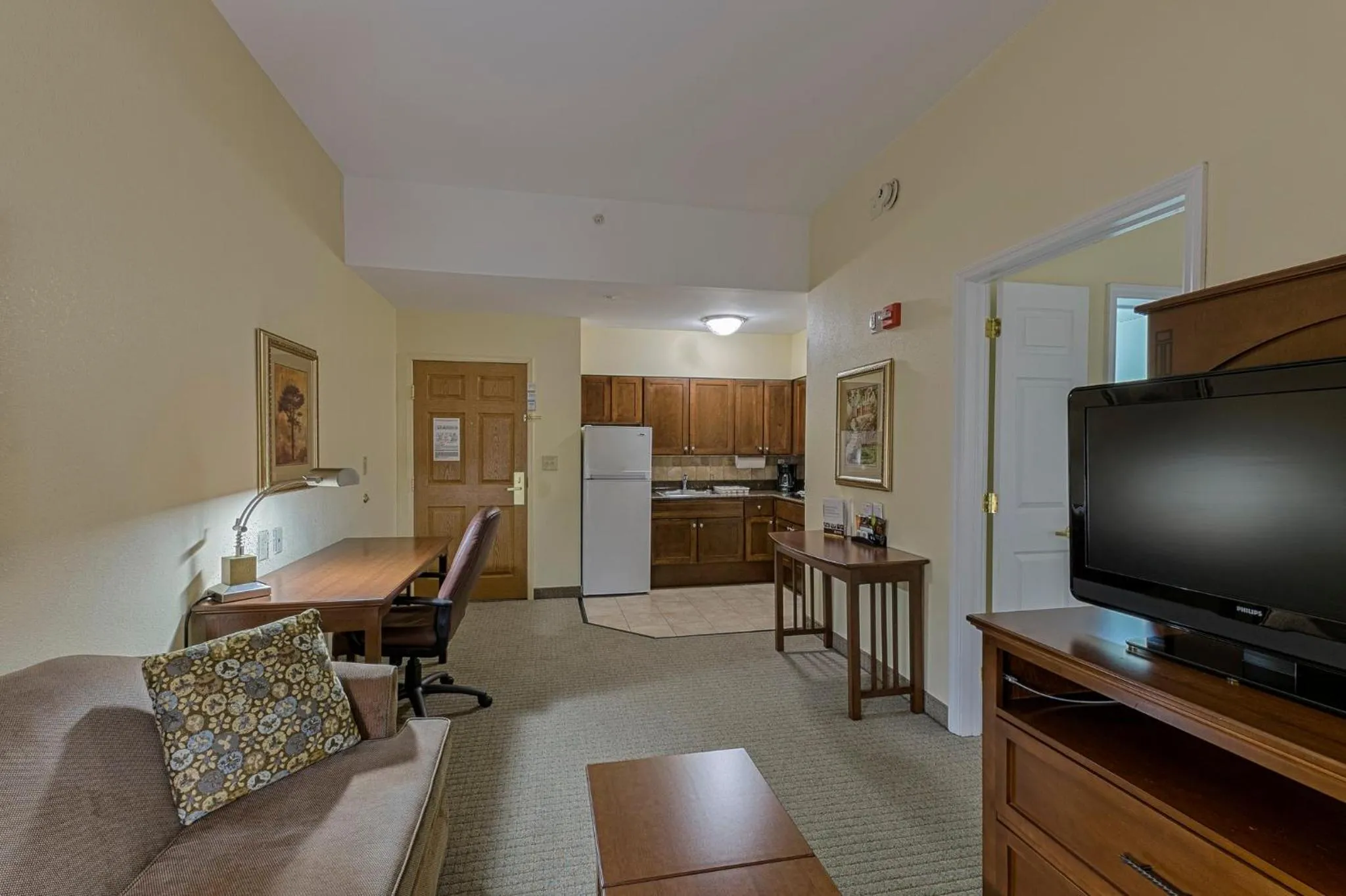 Photo of the whole room in Staybridge Suites Harrisburg-Hershey by IHG