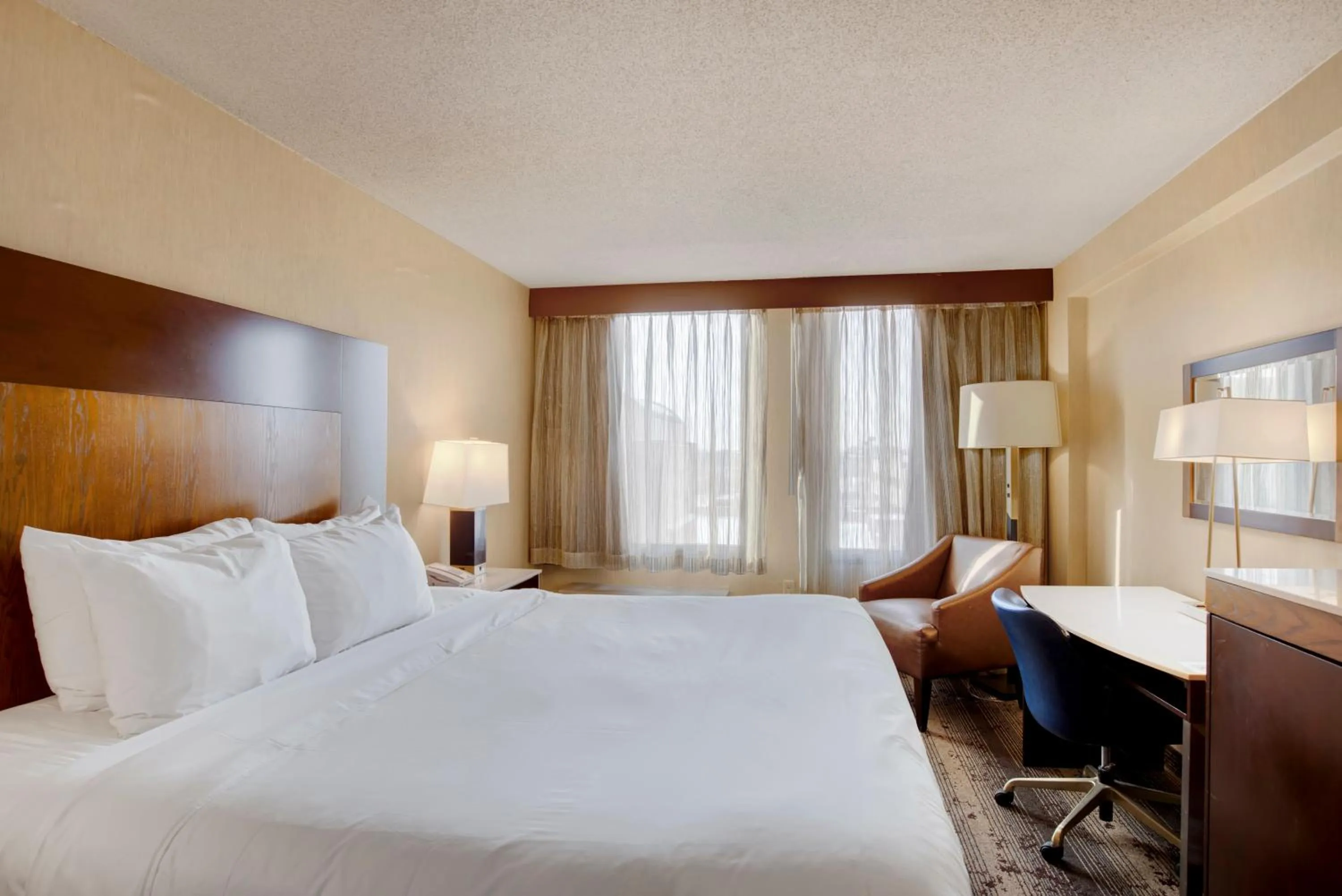 Bed in Crowne Plaza Hotel Harrisburg-Hershey by IHG