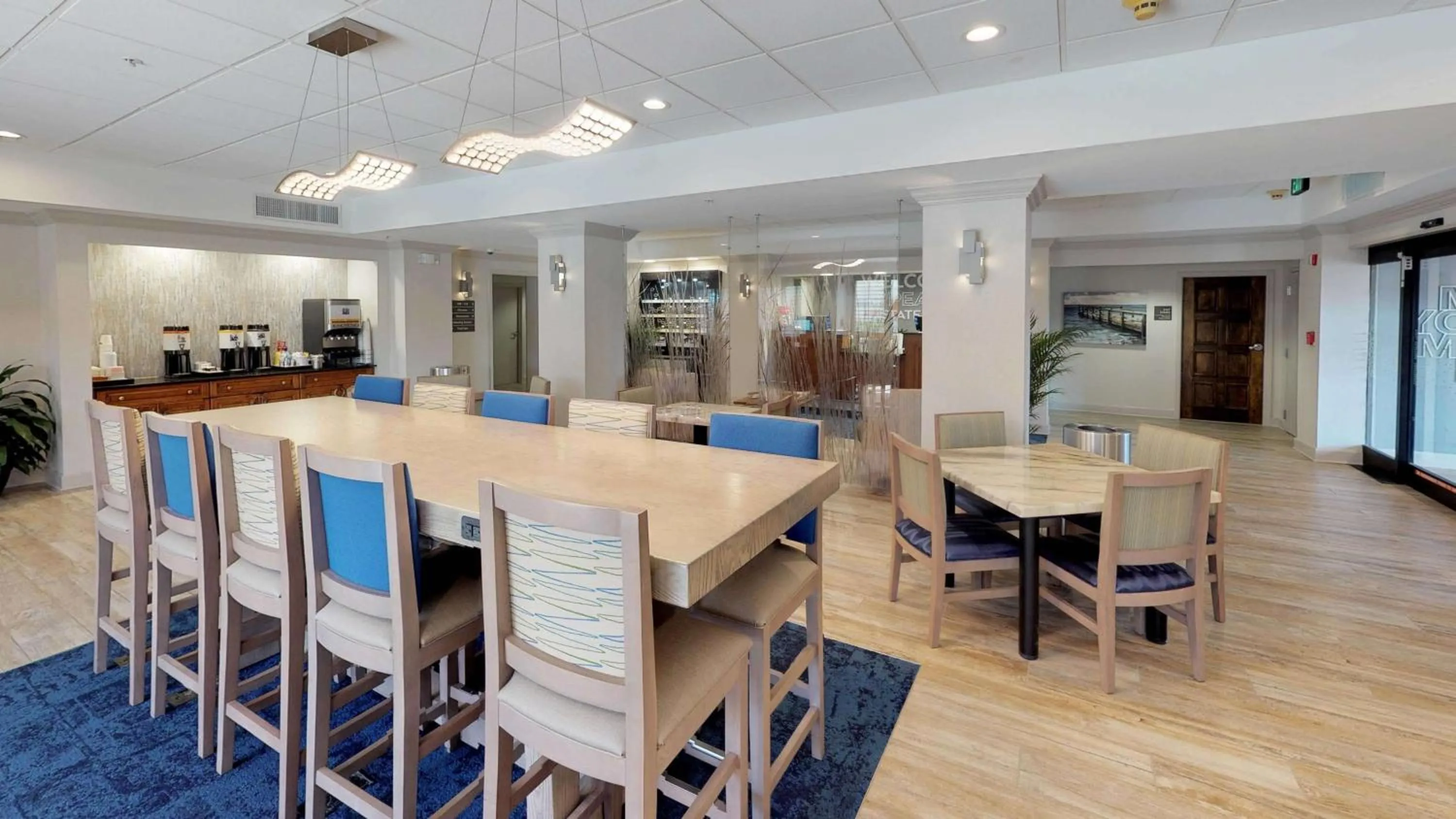 Breakfast in Hampton Inn St. Simons Island