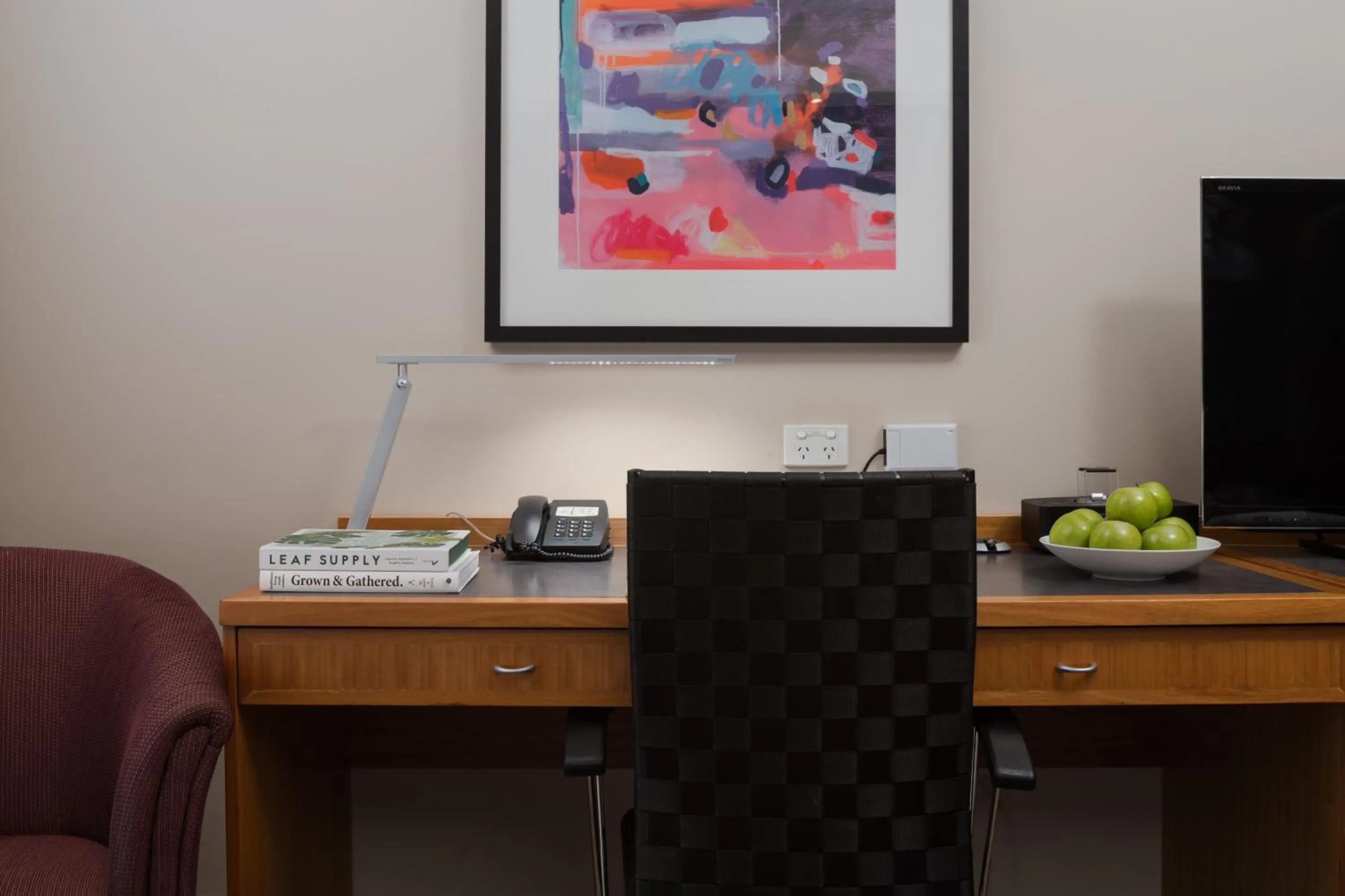 Seating area in Esplanade Hotel Fremantle - by Rydges