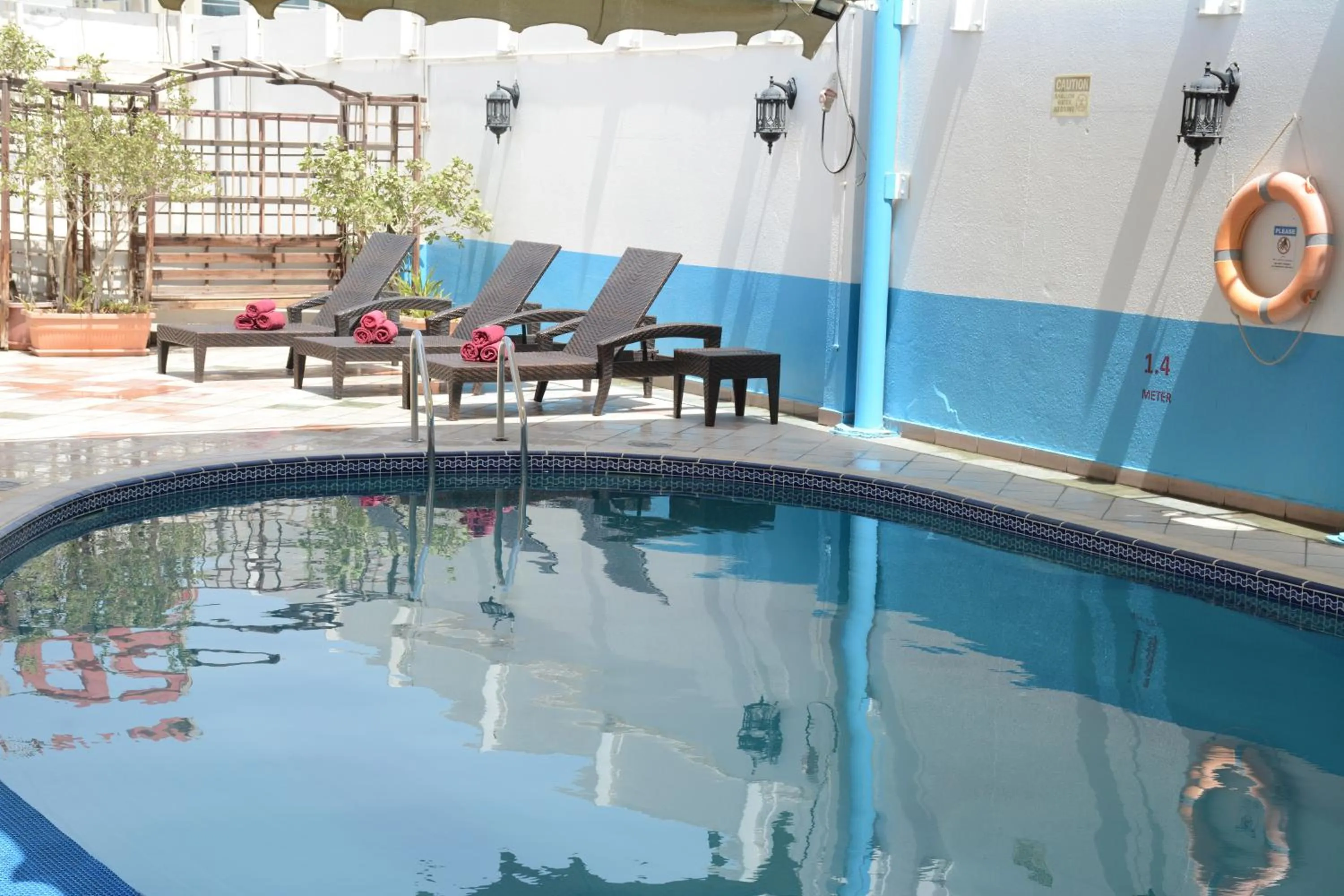 Swimming pool in Spark Residence Hotel