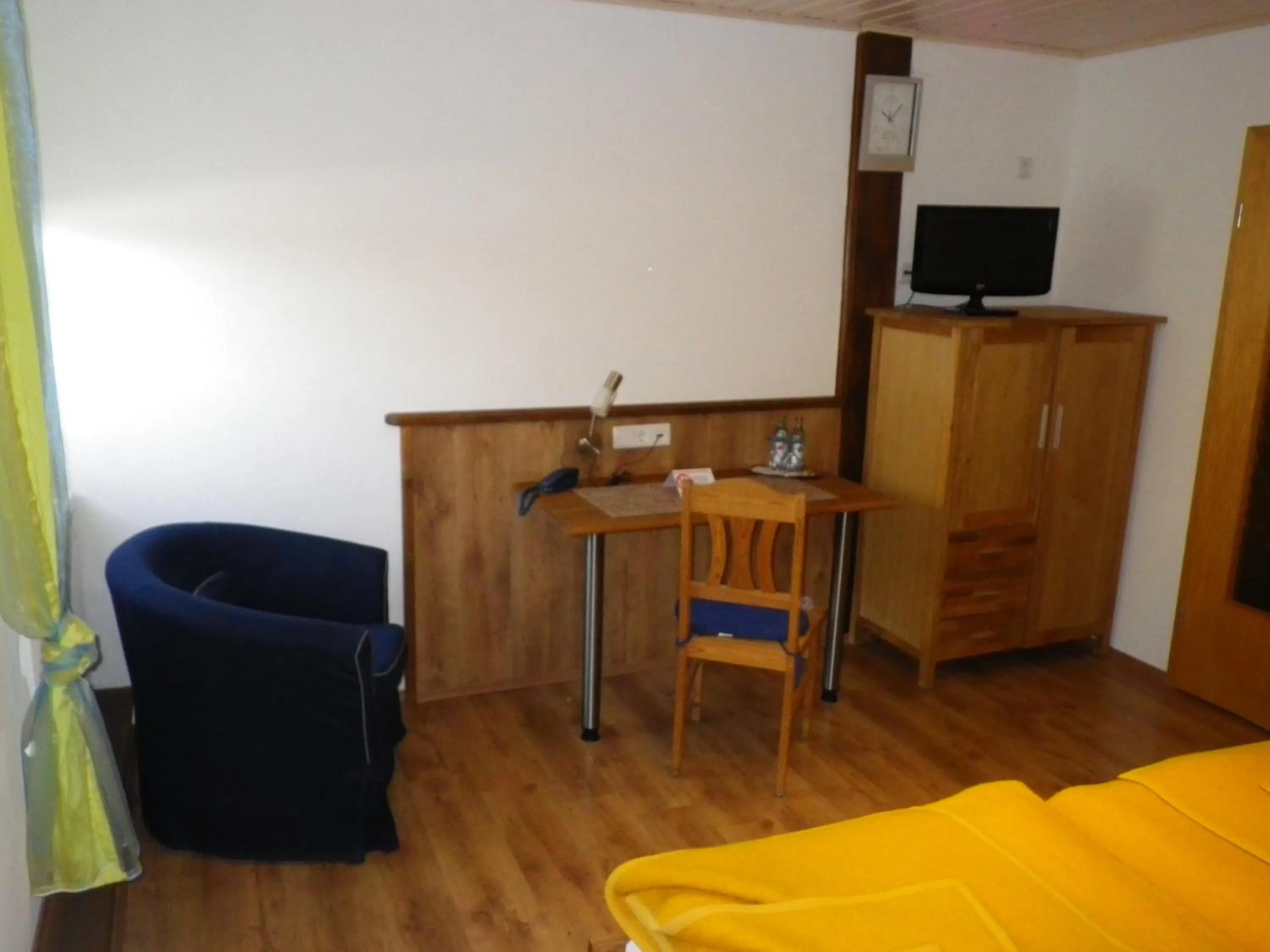 Photo of the whole room in Landhotel Garni Knittelsheimer Mühle