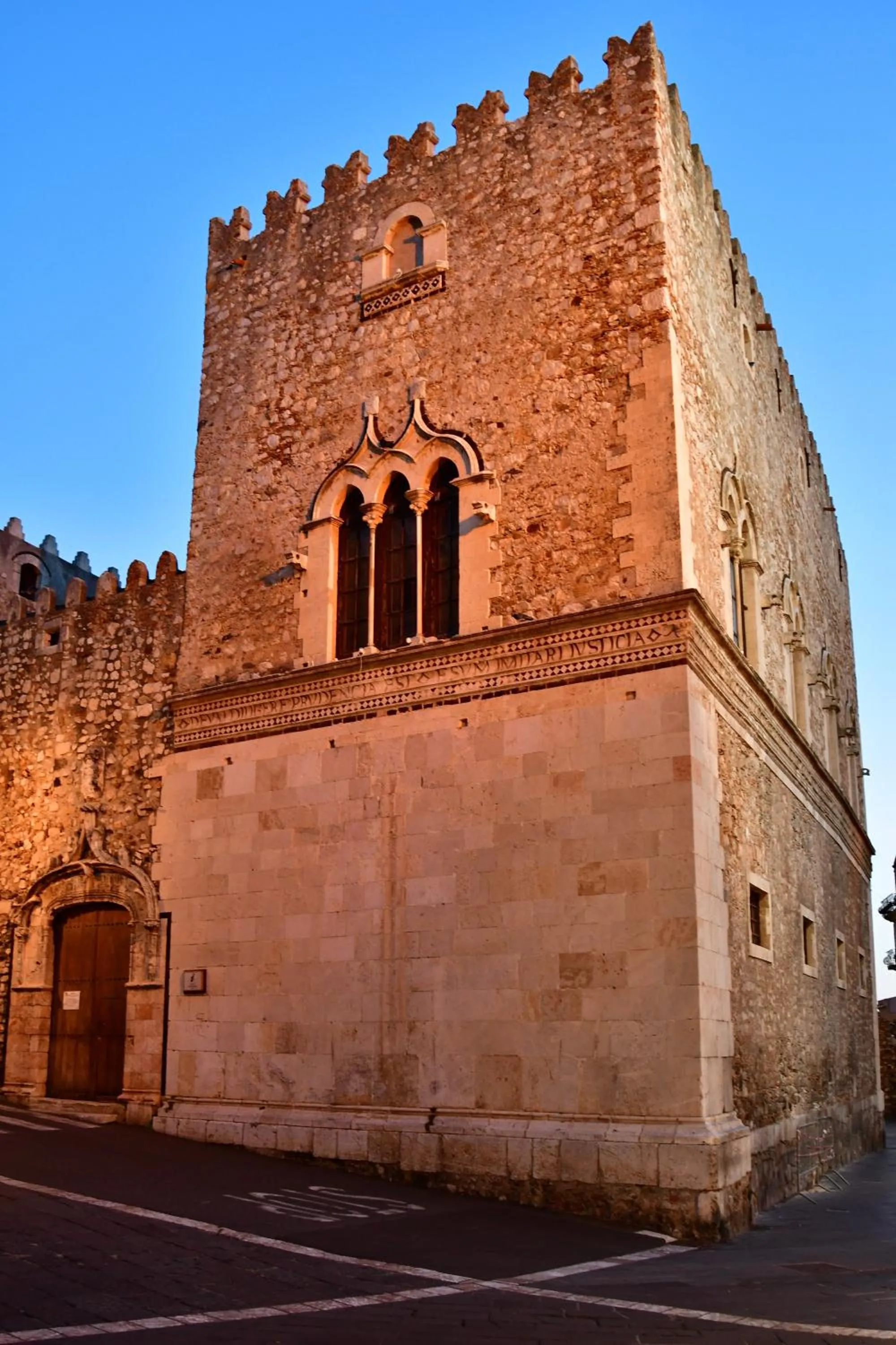 Property building in Casa Cifali