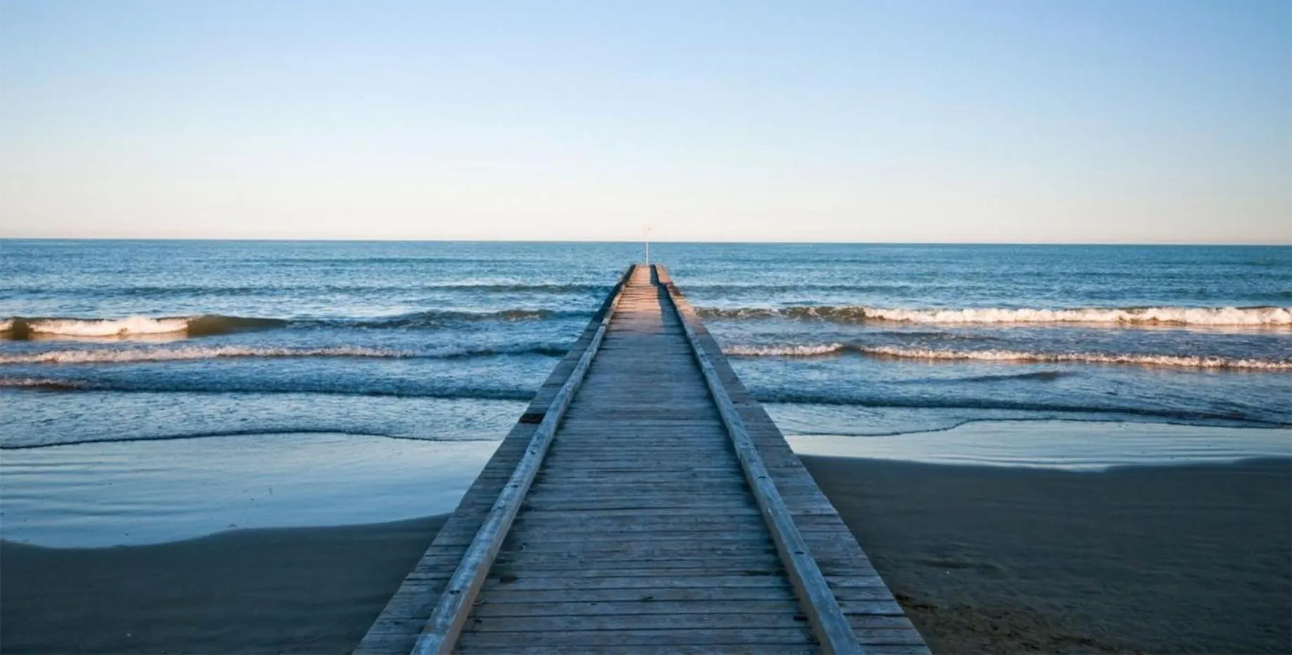 Spring in Harvey Suites Hotel & Residence