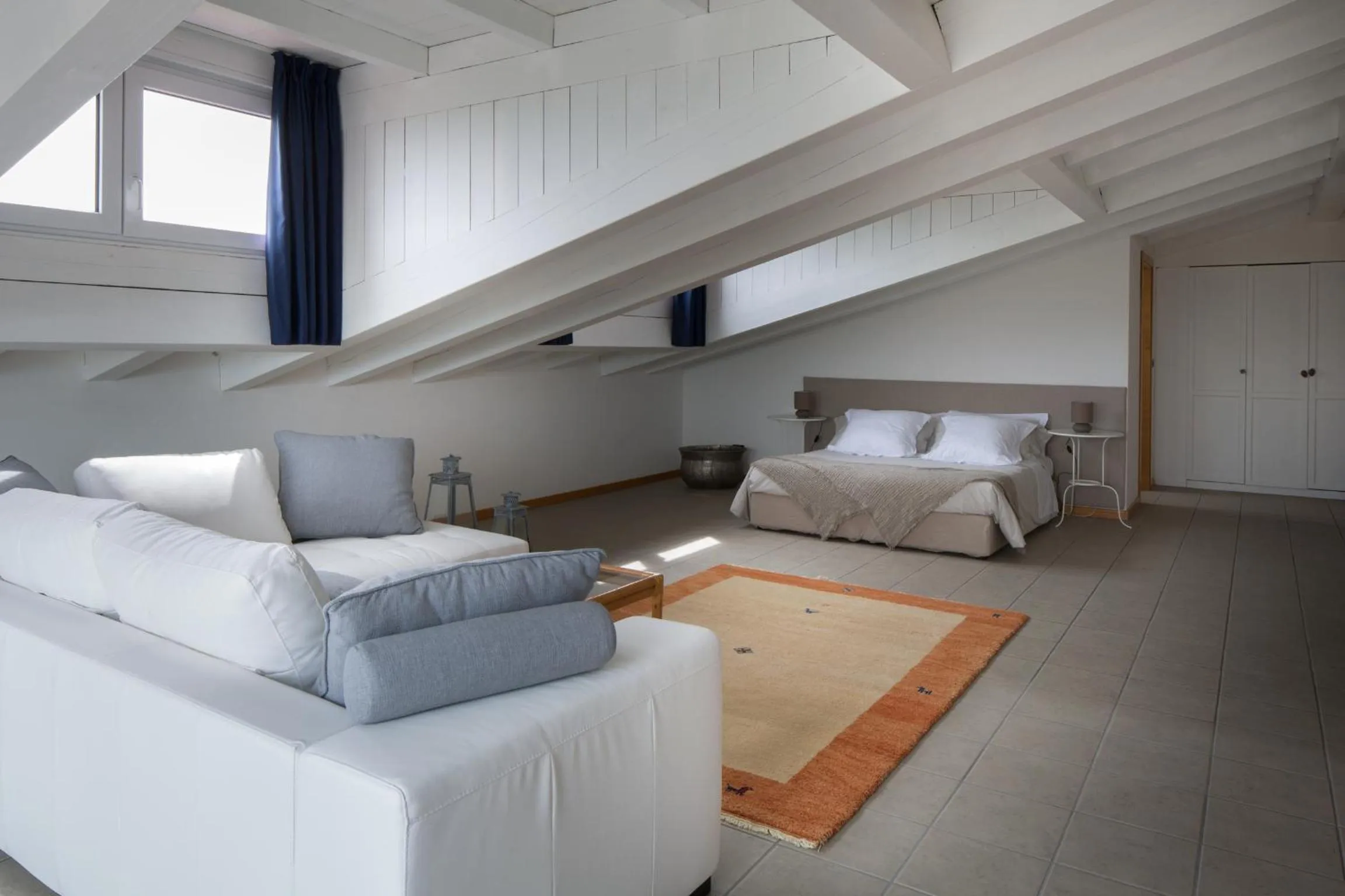 Decorative detail, Bed in Harvey Suites Hotel & Residence