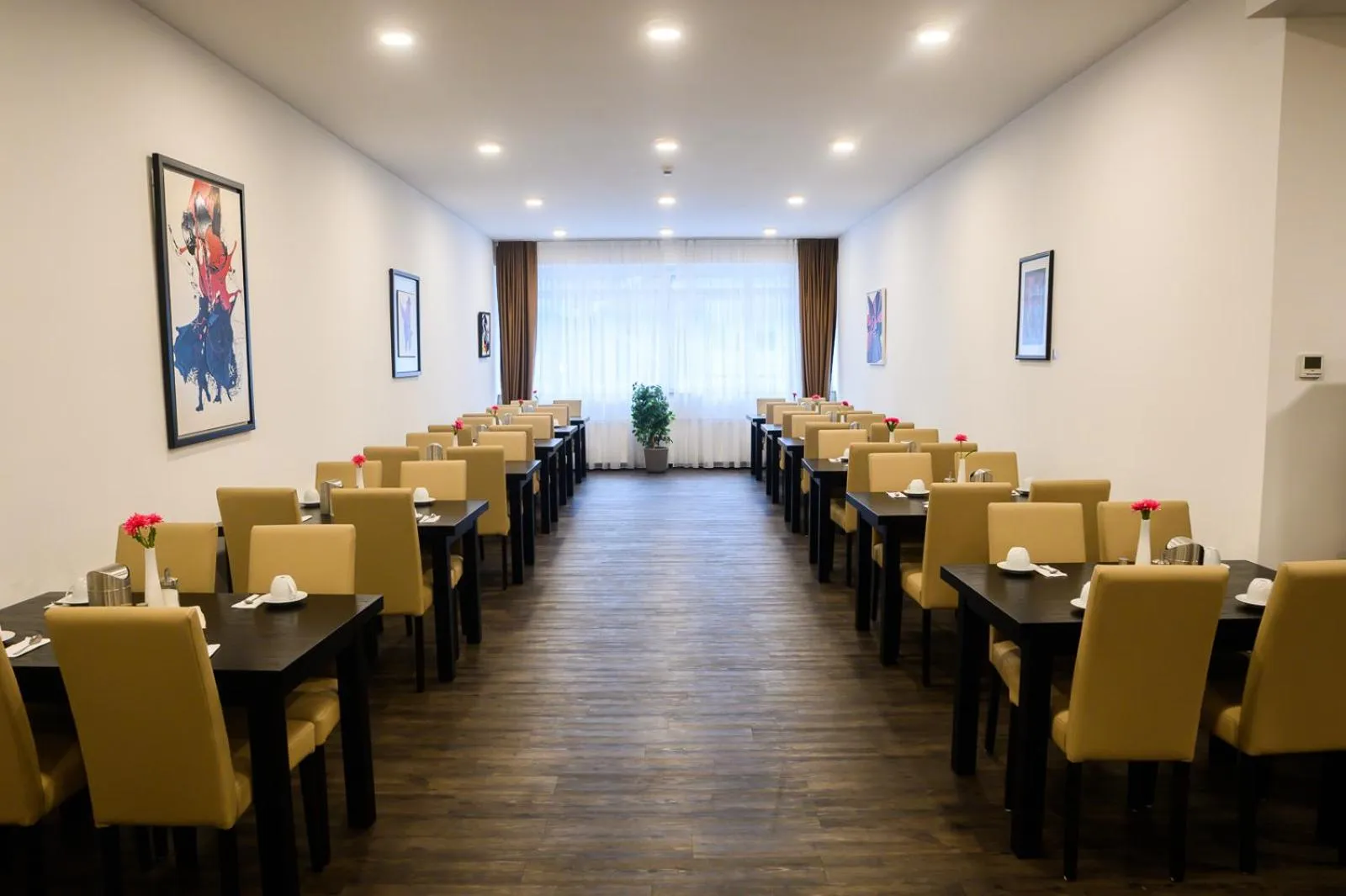 Buffet breakfast in Hotel Luna