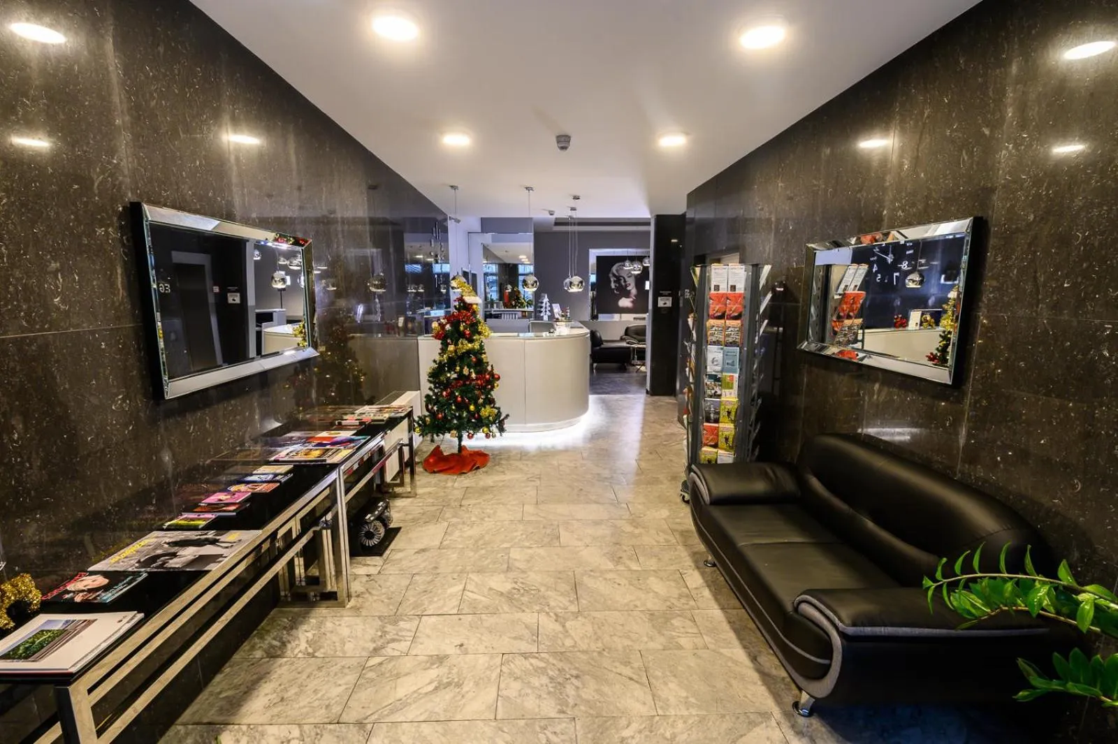 Lobby or reception in Hotel Luna