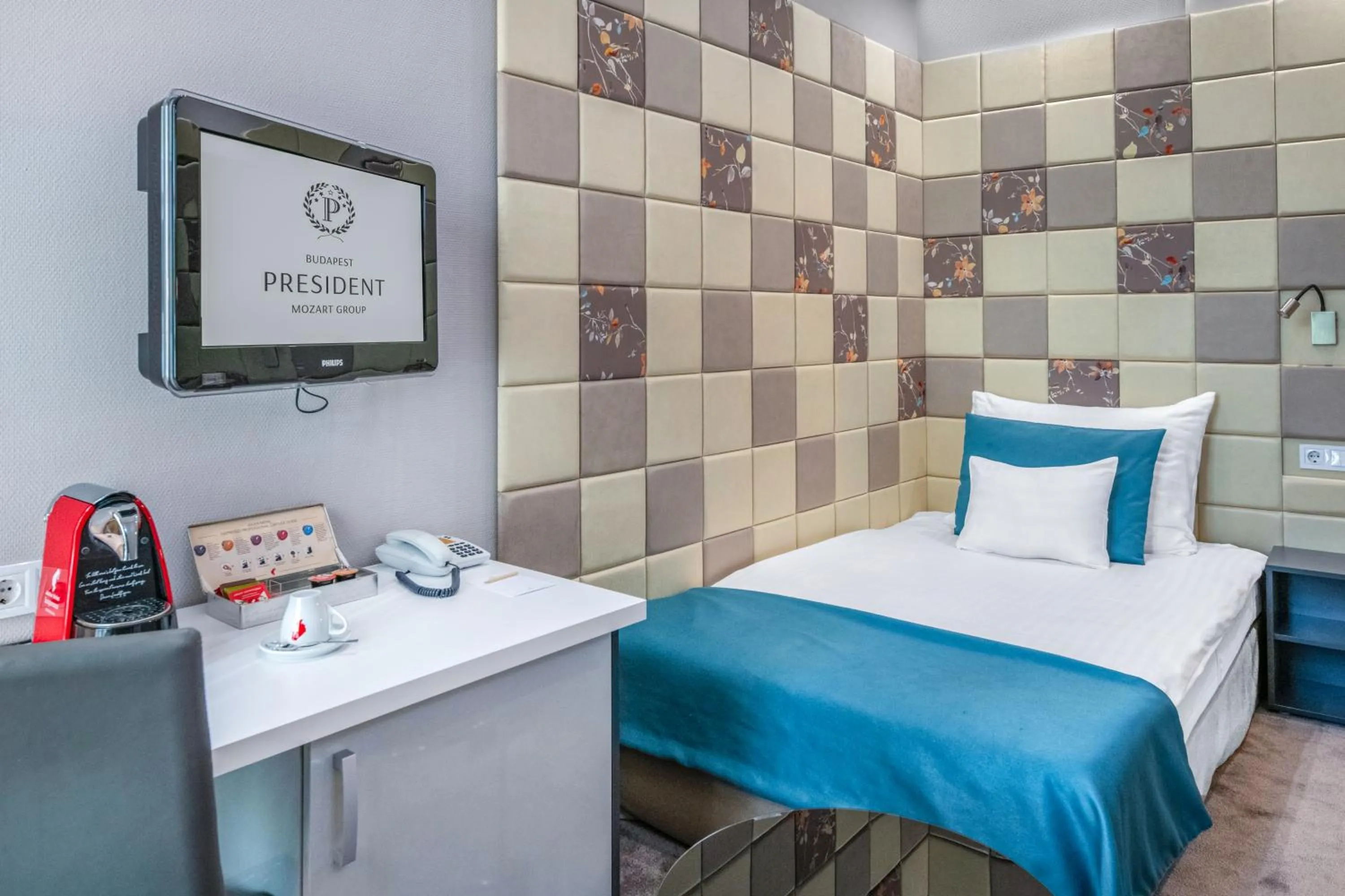 Bed in Hotel President