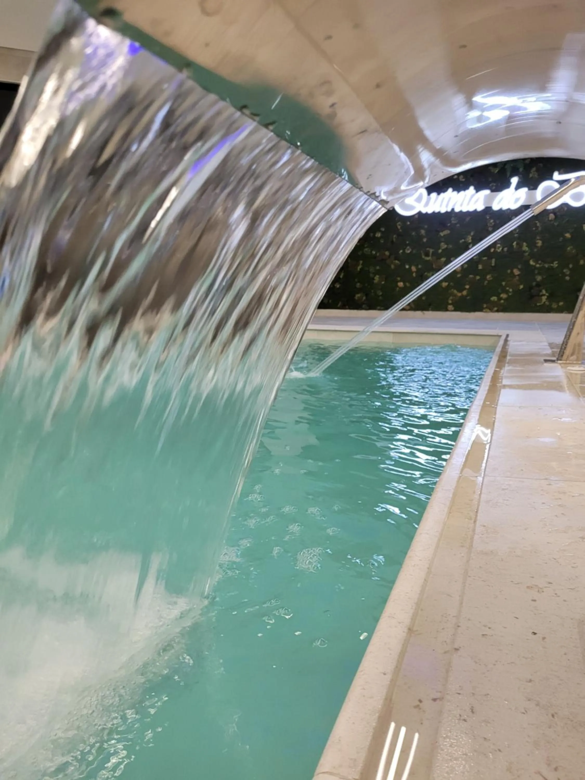 Pool view in Quinta do Bento