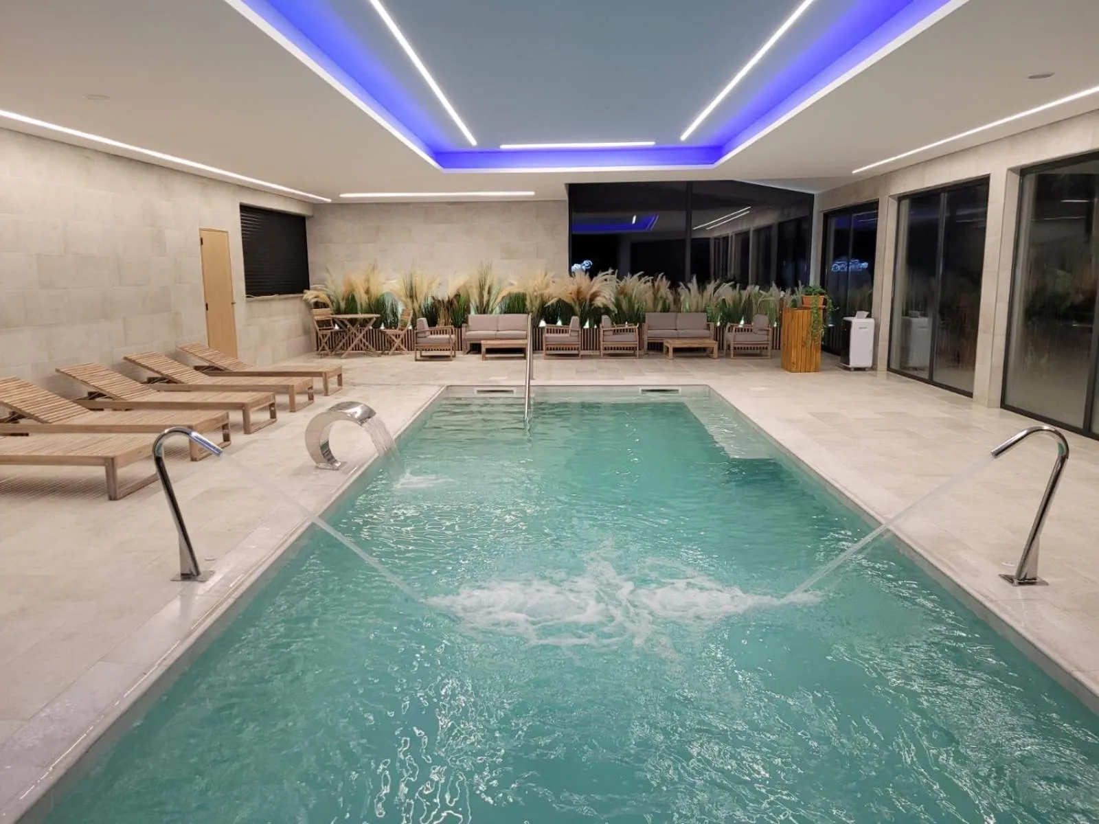 Pool view in Quinta do Bento