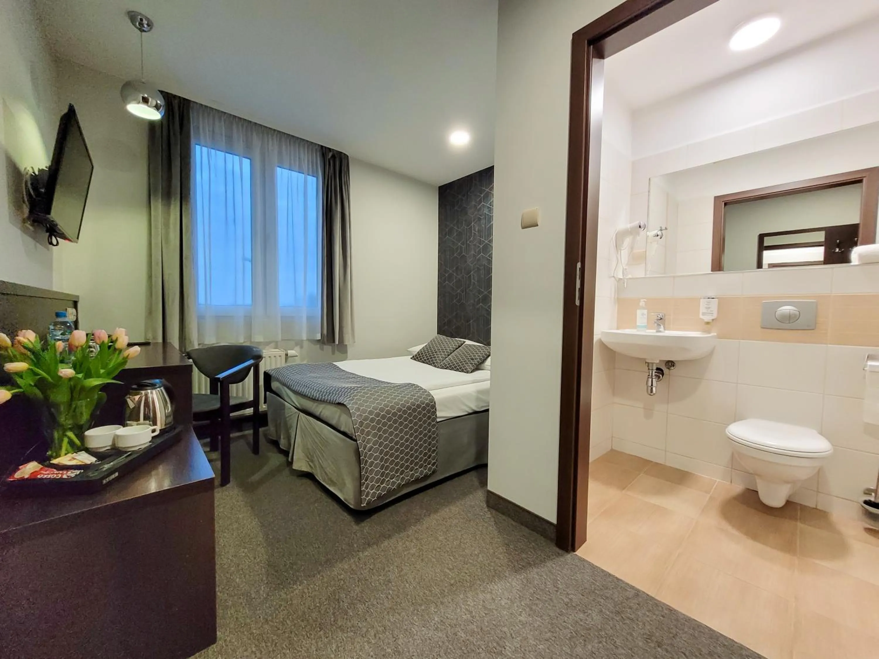 Bed in Hotel Fero Express POKOJE KLIMATYZOWANE AC