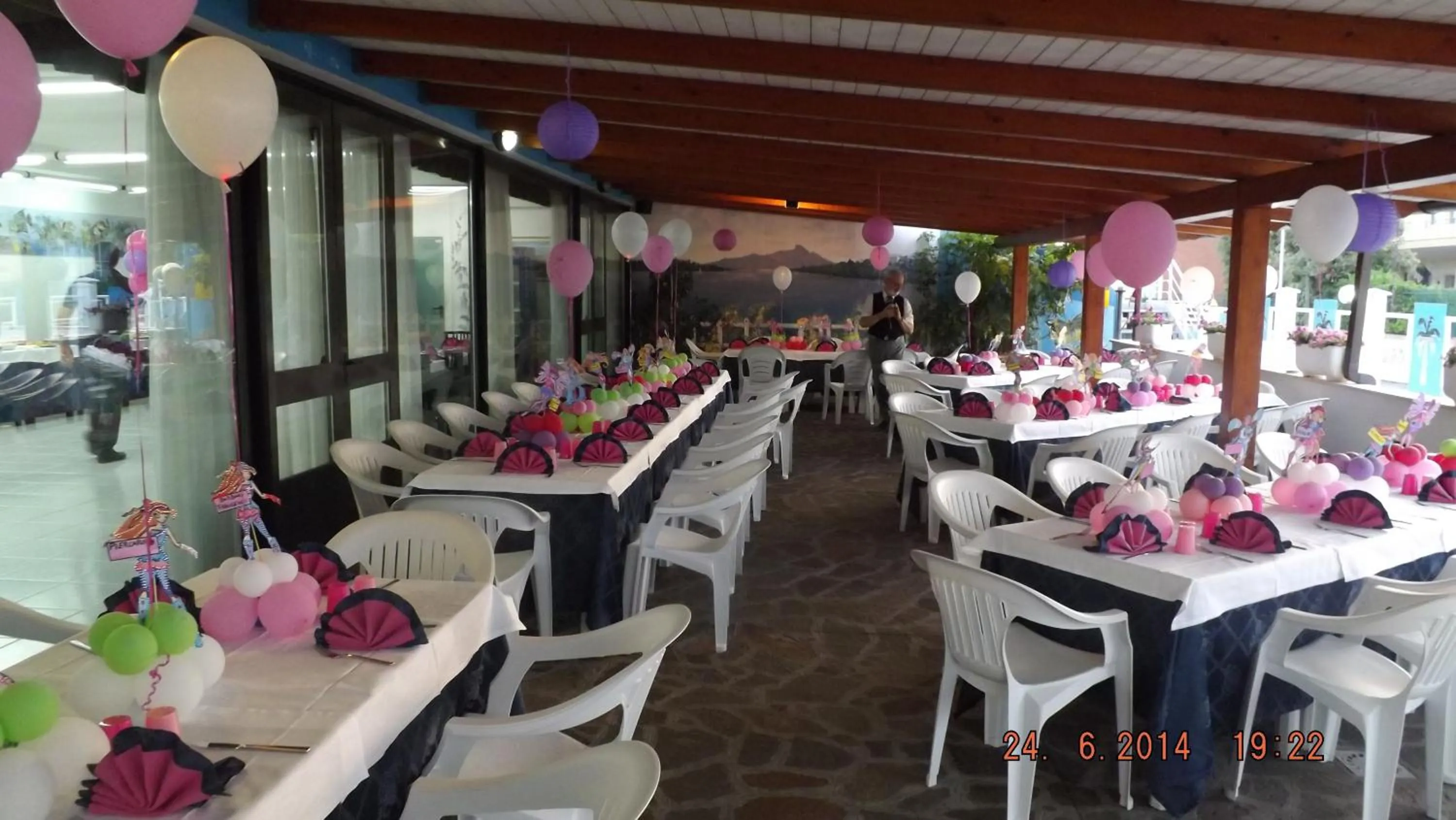 Restaurant/places to eat in Hotel Le Palme