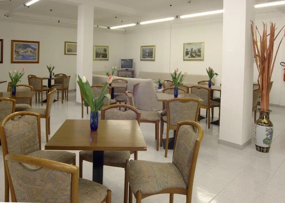 Lounge or bar in Hotel Le Palme