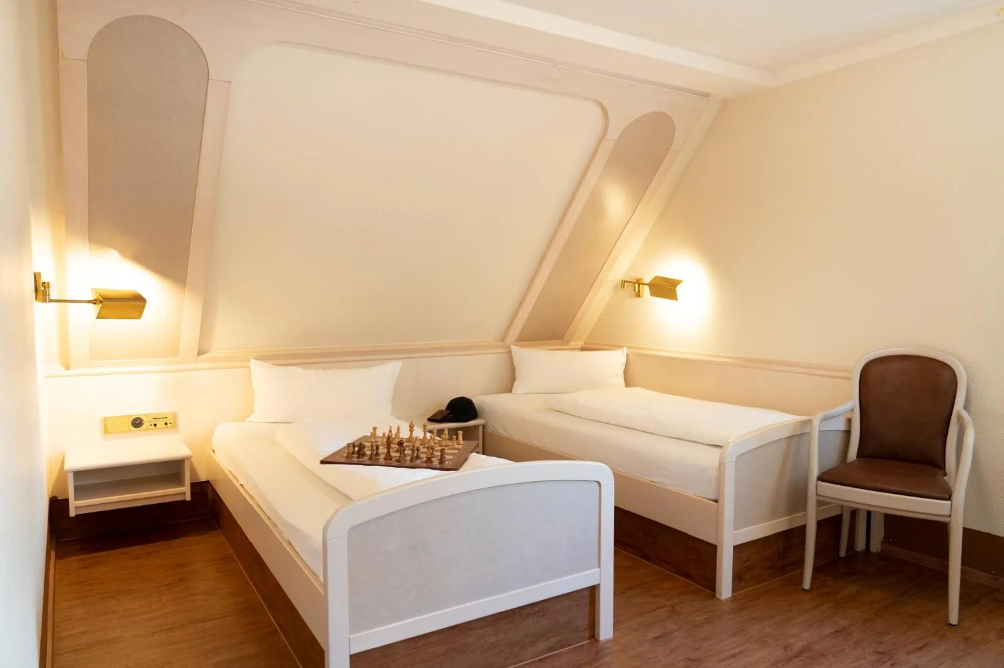 Photo of the whole room, Bed in Häuser der Villa Italia