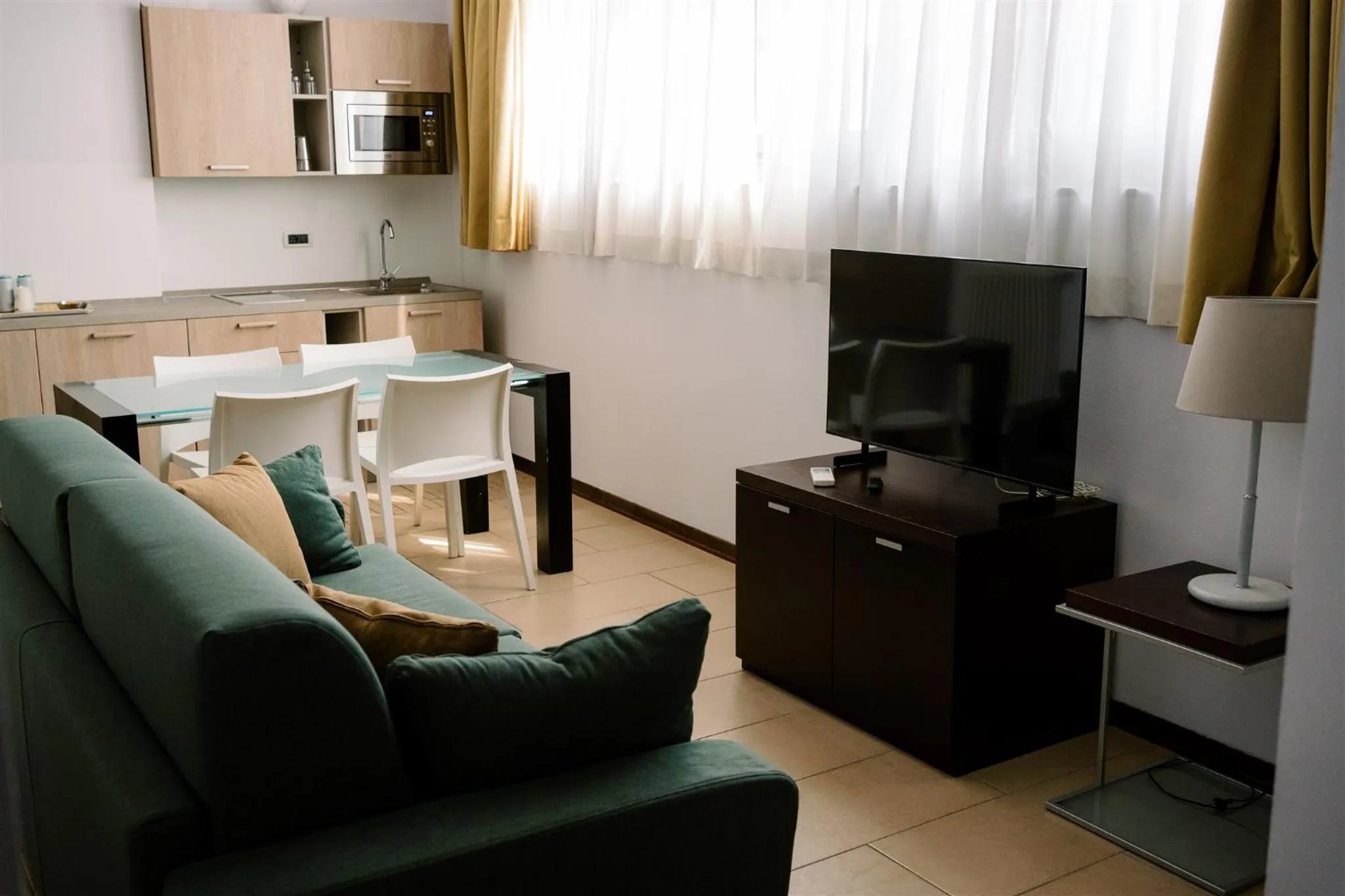 Communal lounge/ TV room in Residence Carlton