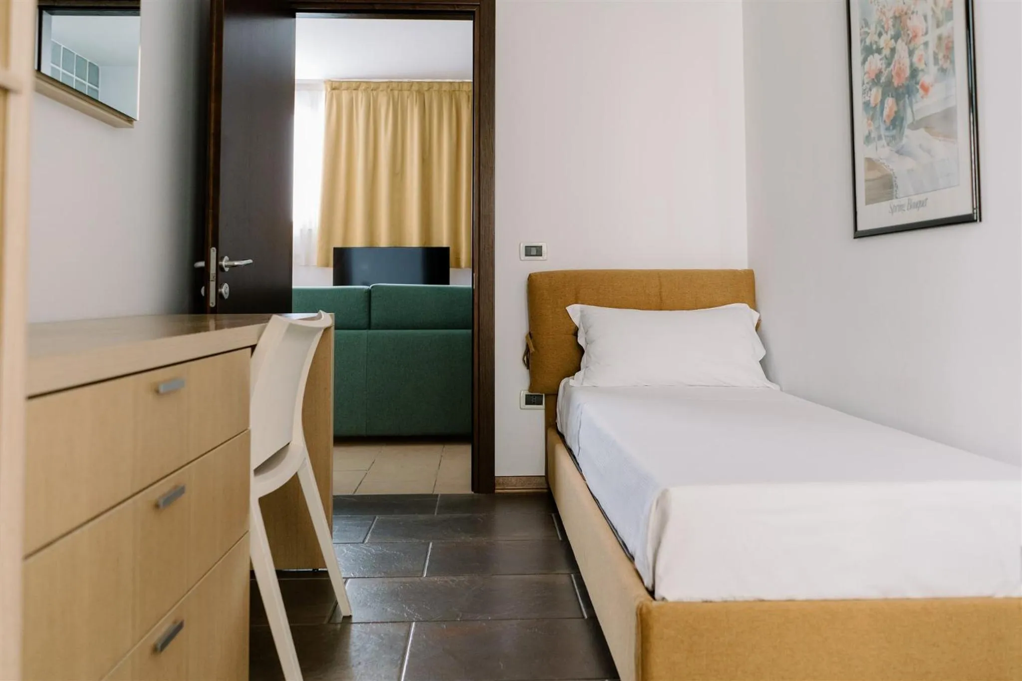 Bed in Residence Carlton