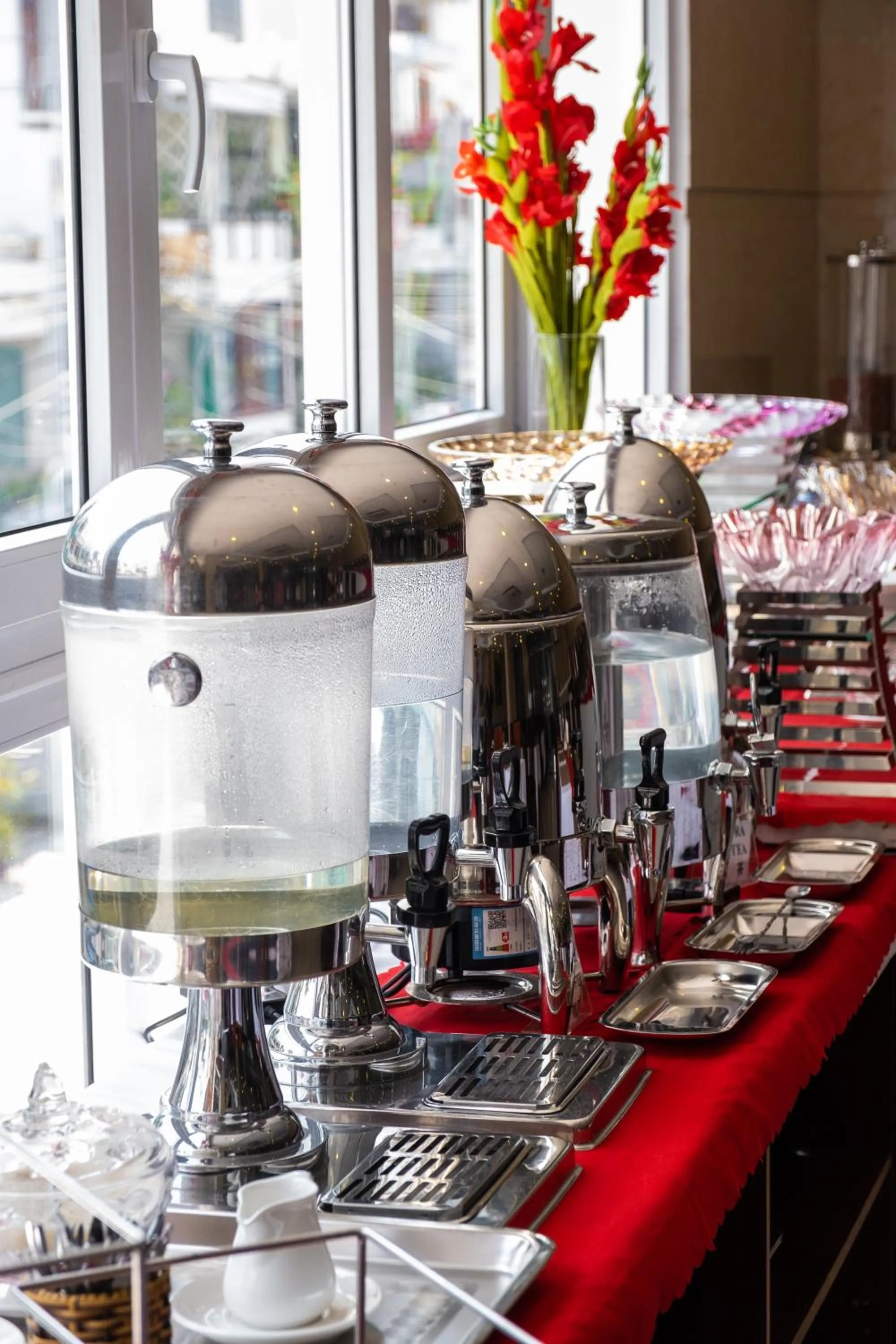 Restaurant/places to eat in Gem Nha Trang Hotel