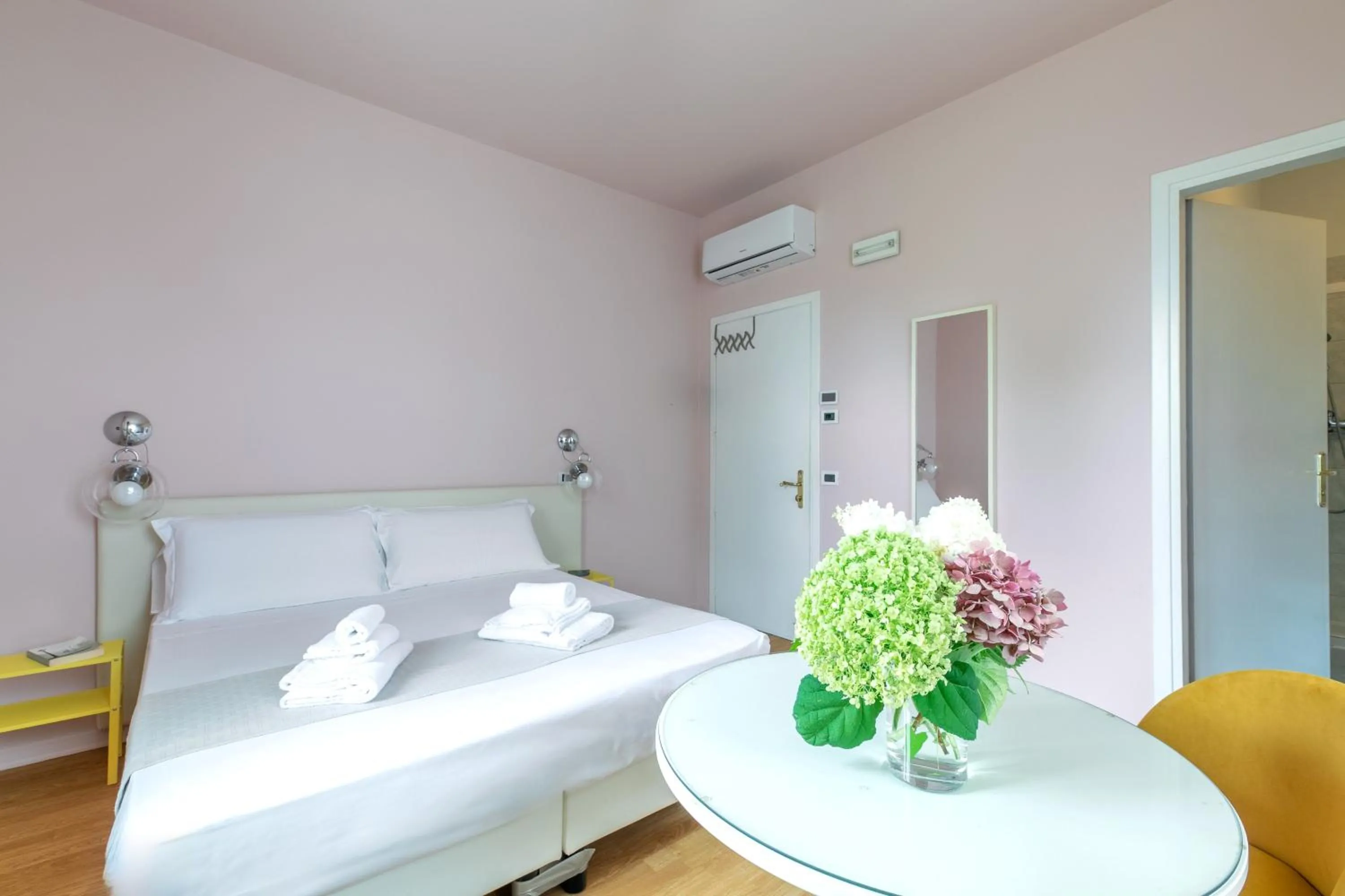 Photo of the whole room, Bed in Country Hotel Al Gallo