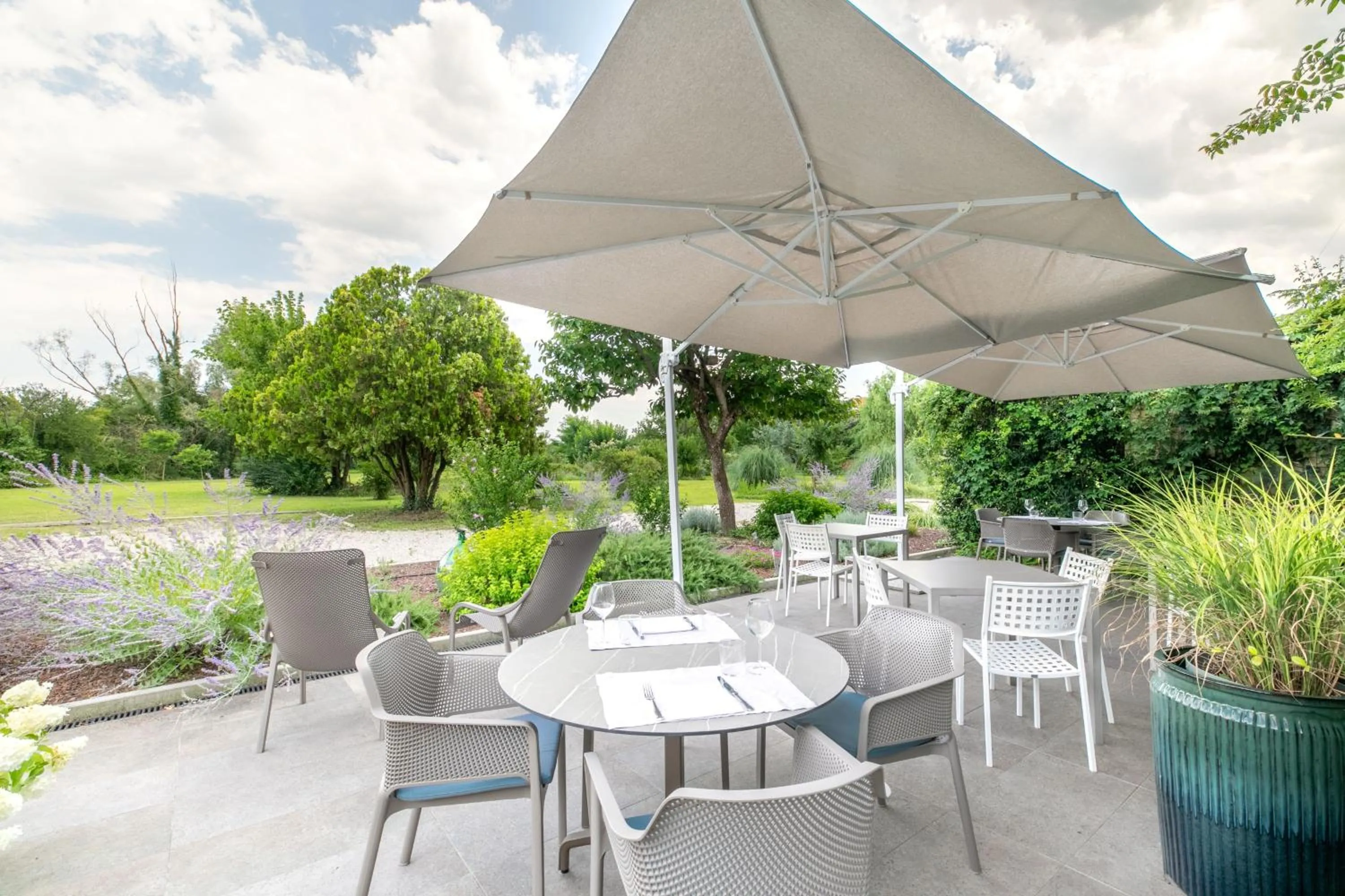 Property building in Country Hotel Al Gallo