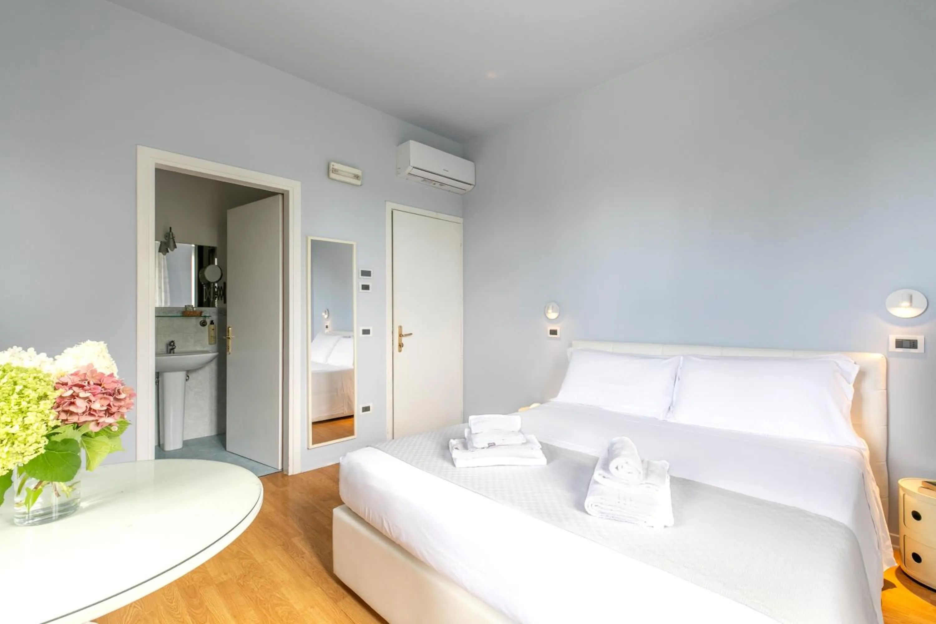 Photo of the whole room, Bed in Country Hotel Al Gallo