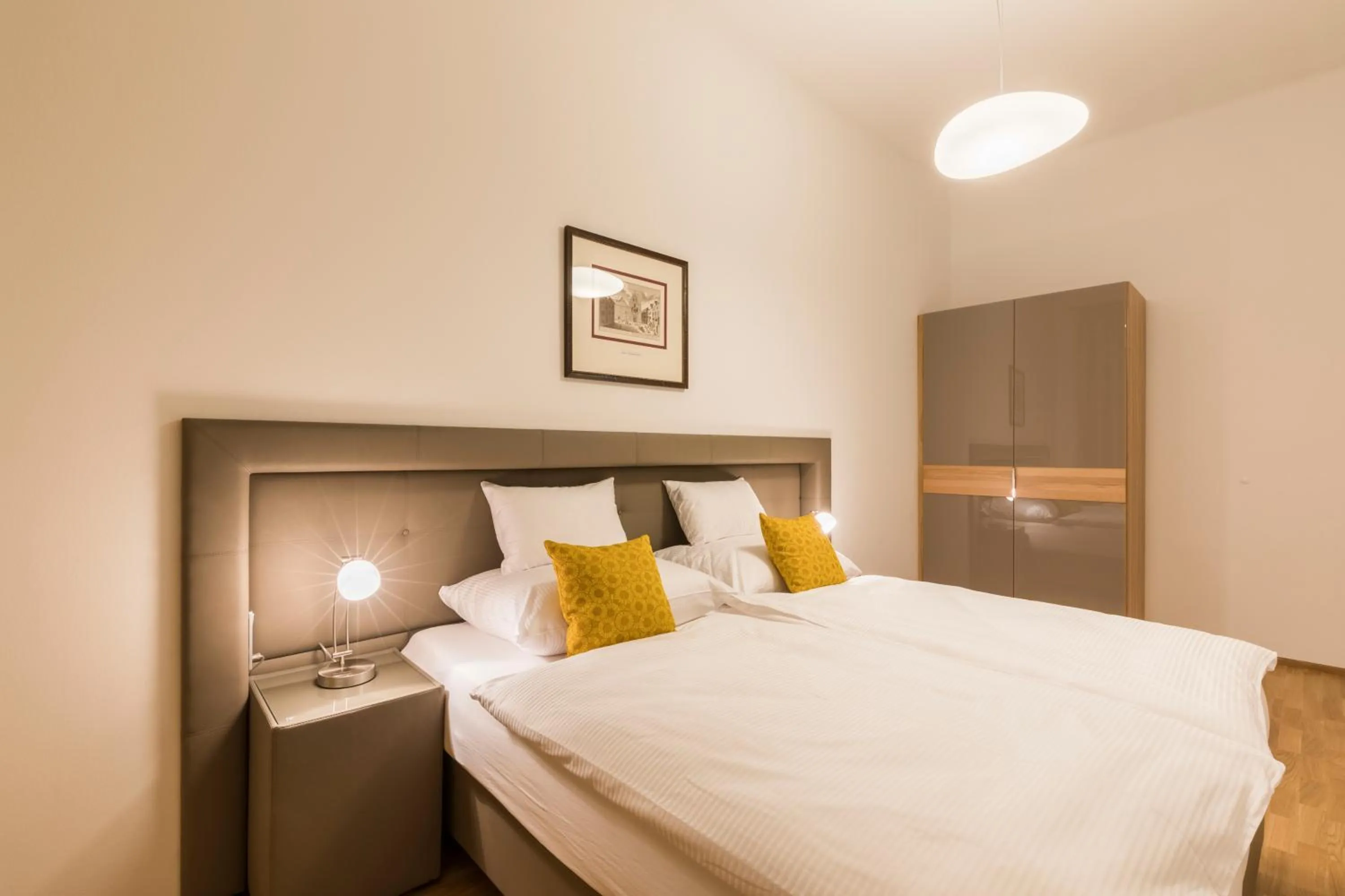 Bedroom, Bed in Vienna Grand Apartments City