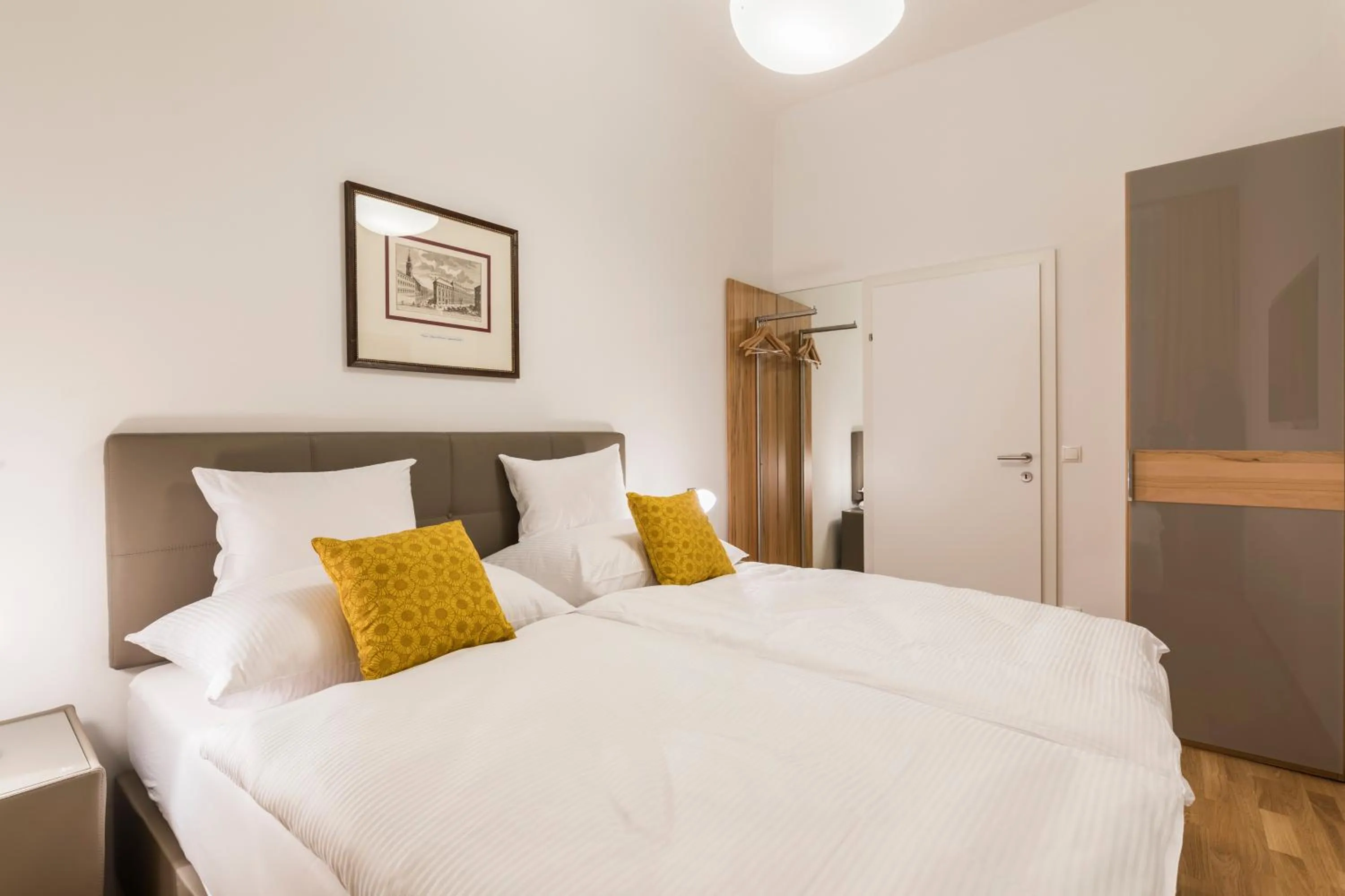 Bedroom, Bed in Vienna Grand Apartments City